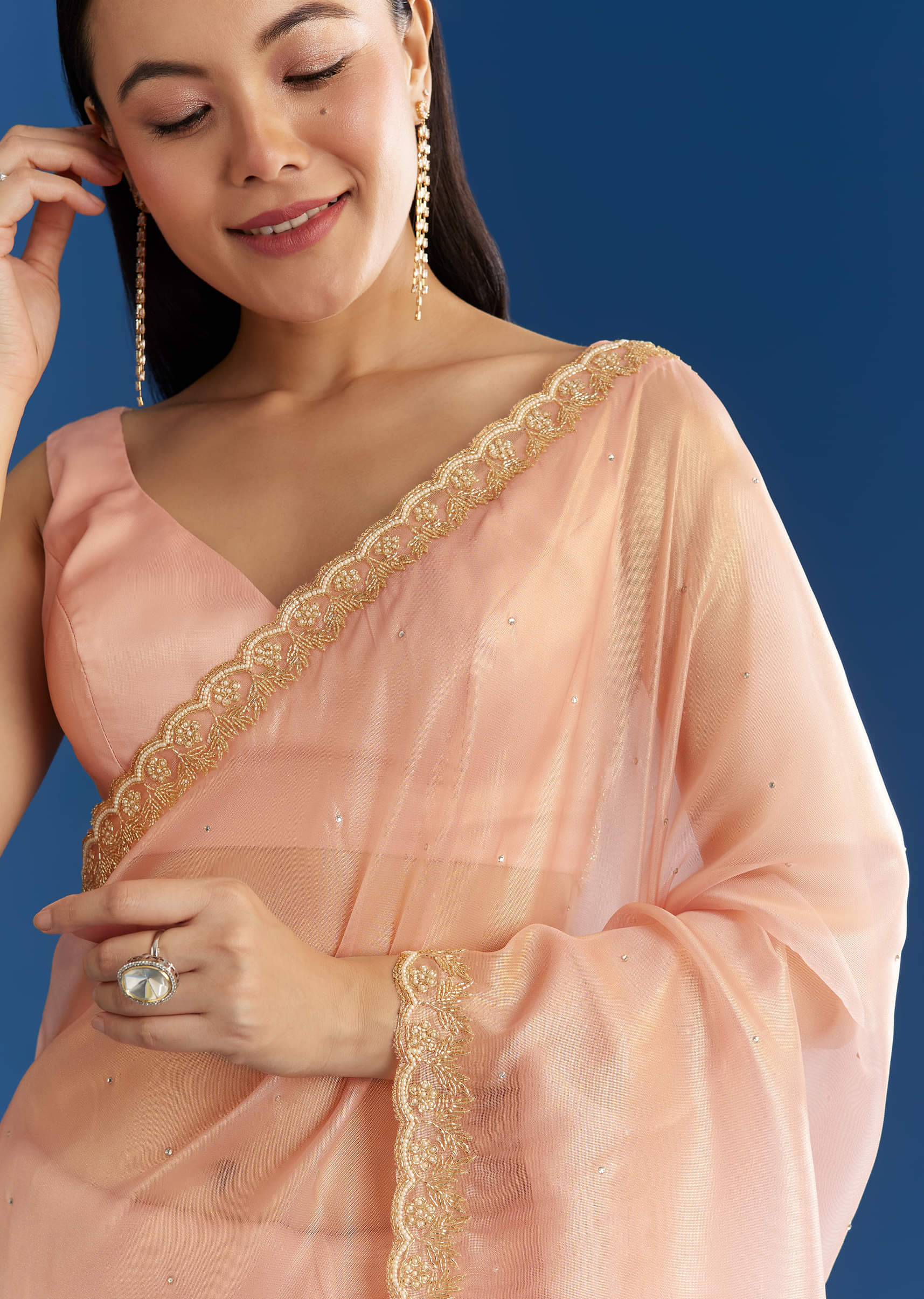 peach-organza-tissue-saree-with-beaded-scallop-sg284715-5_4bb00222-a09f-476b-9b8d-e1a060e0d56d.jpg