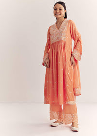 peach-silk-threadwork-kurta-set-with-organza-dupatta-sg320949-2_12684cee-02f6-47fc-9544-4eeff75b15ee.jpg