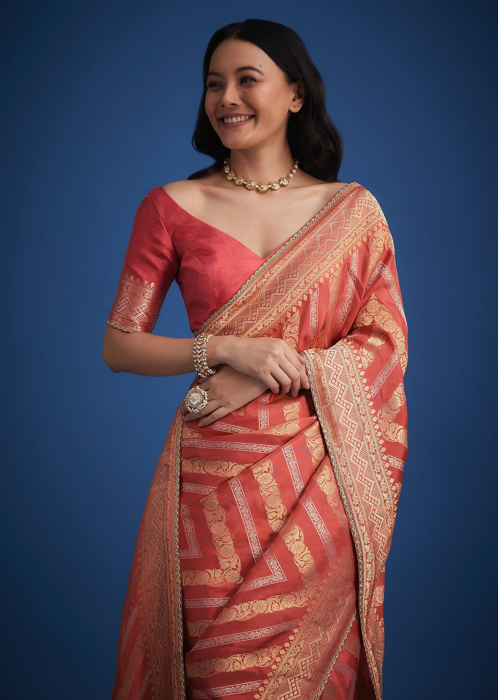 peach_dola_silk_saree_with_zari_work_and_gota_patti_border-sg262833_7_8372d365-f48b-4ead-a5e6-aba2155b5bcd.jpg