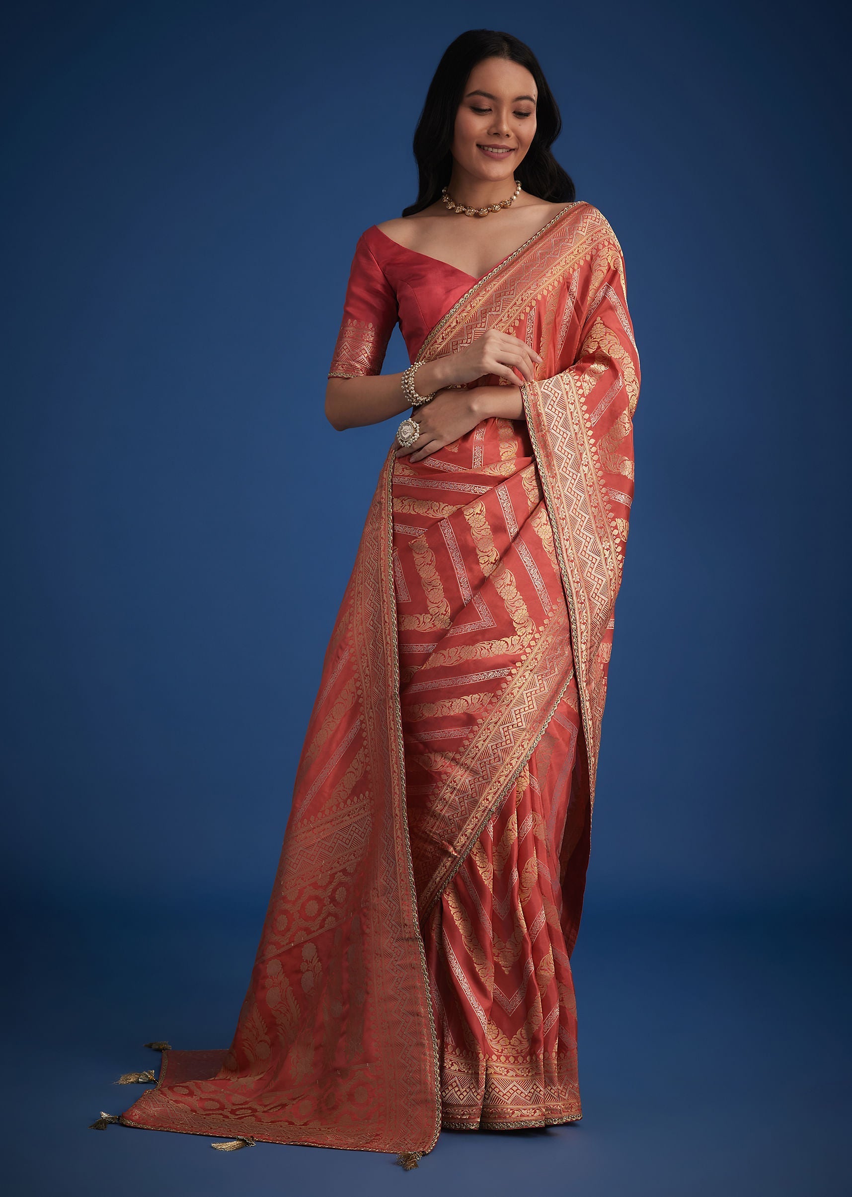 peach_dola_silk_saree_with_zari_work_and_gota_patti_border-sg262833_8_daf93ba3-c96e-4e91-afa2-c4125a139428.jpg