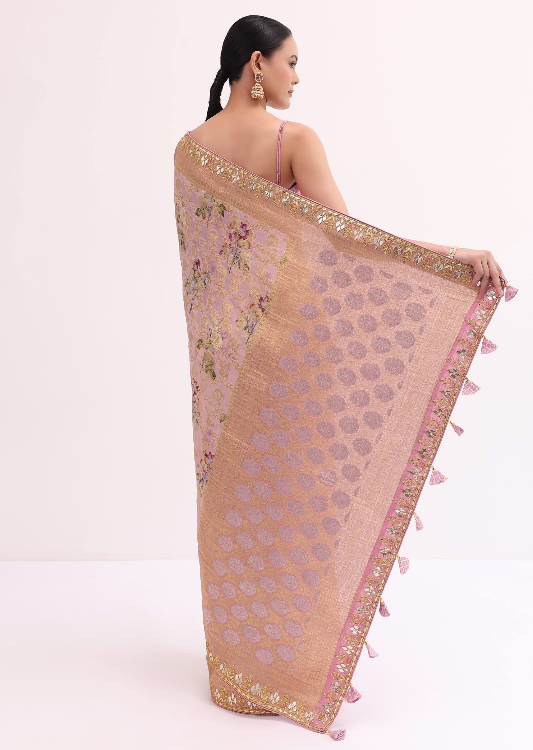 peach_floral_georgette_saree_with_unstitched_blouse-sg88075_9_1a00fac3-d3f2-4baa-9b6d-d07a4c0470f9.jpg