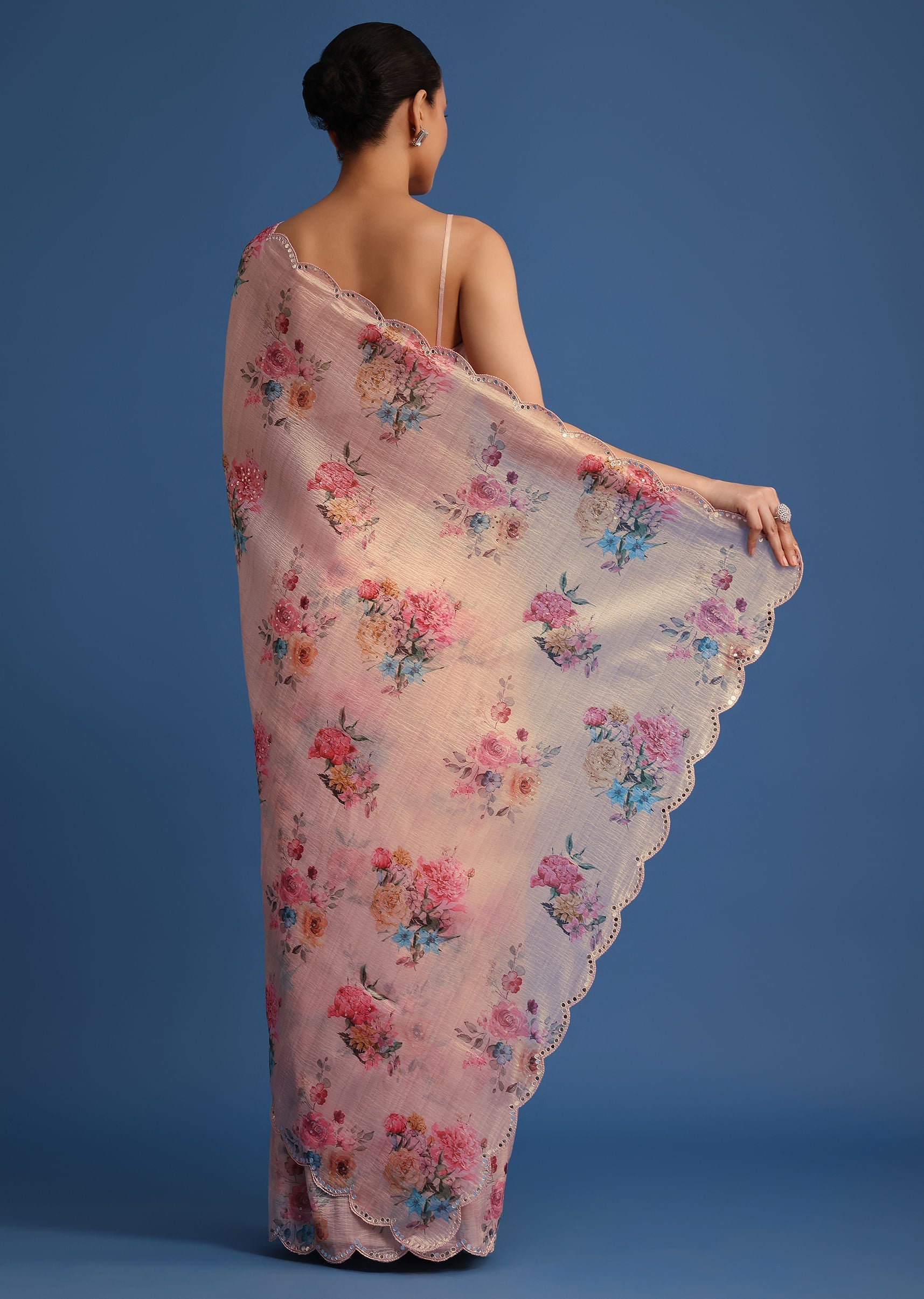 peach_floral_printed_crushed_tissue_saree_with-sg248124_7_dad213ac-7b2a-4702-9a29-61e6d88b639e.jpg
