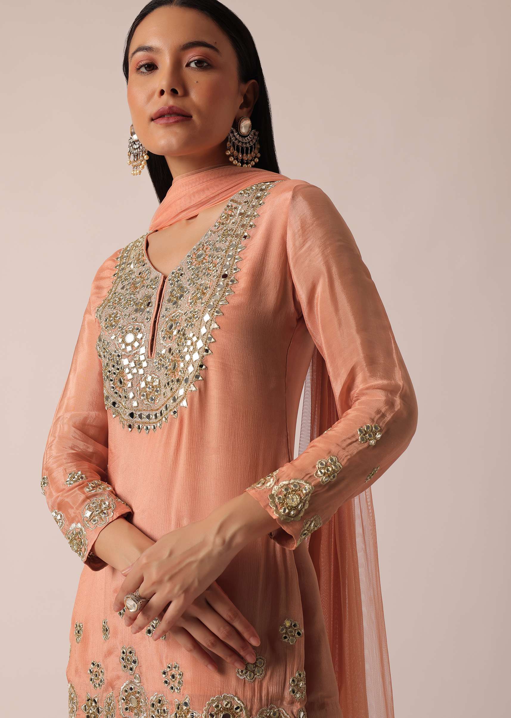 peach_mirror_embellished_kurta-sg175464_5_e6565499-f3f8-43c8-8c5d-f6ac59216293.jpg
