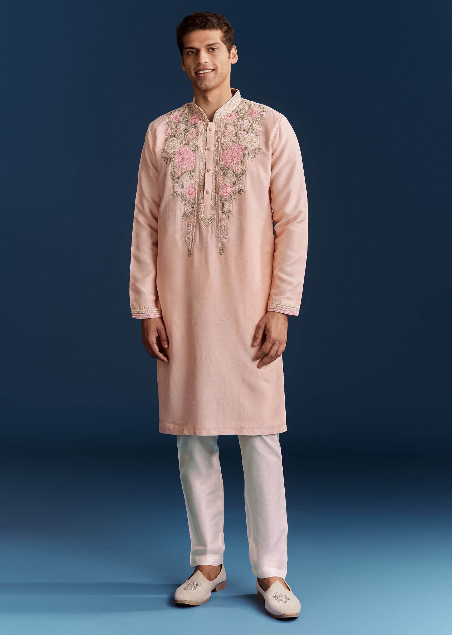 peach_silk_kurta_with_floral_resham_thread-sg302501-6_3_91c32ca9-ac8e-42c2-992b-c5b7b11984e9.jpg
