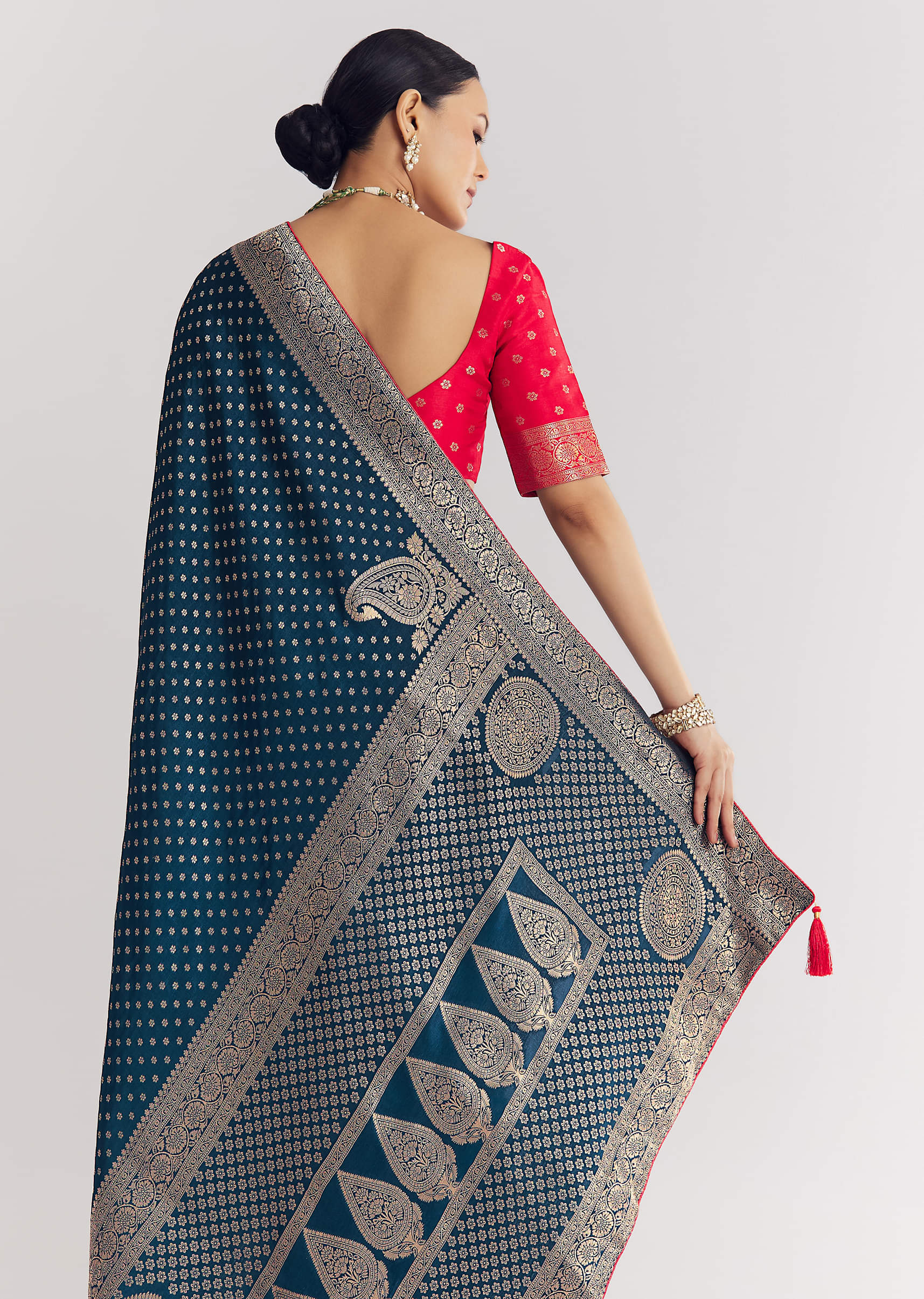 peacock-blue-dola-silk-saree-with-butti-work-sg311862-4_e7274a06-d305-4cbf-ad95-249870020cdb.jpg
