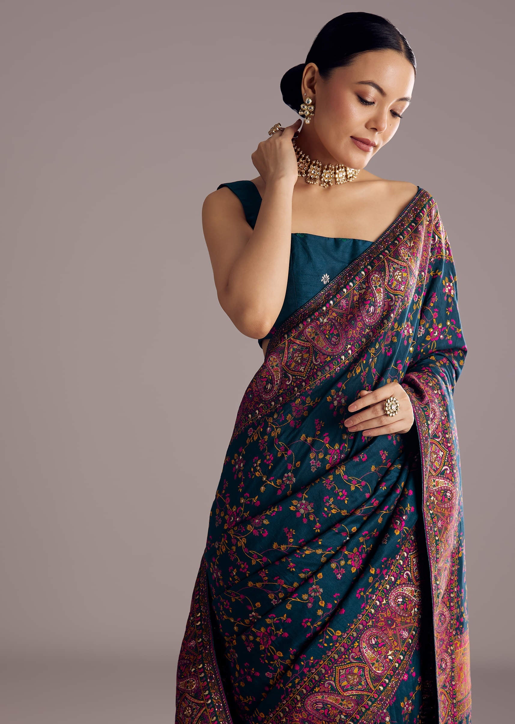 peacock-blue-dola-silk-saree-with-floral-jaal-weave-sg311914-5_3fdbeba5-d619-4aa2-8177-3ccf5349117f.jpg