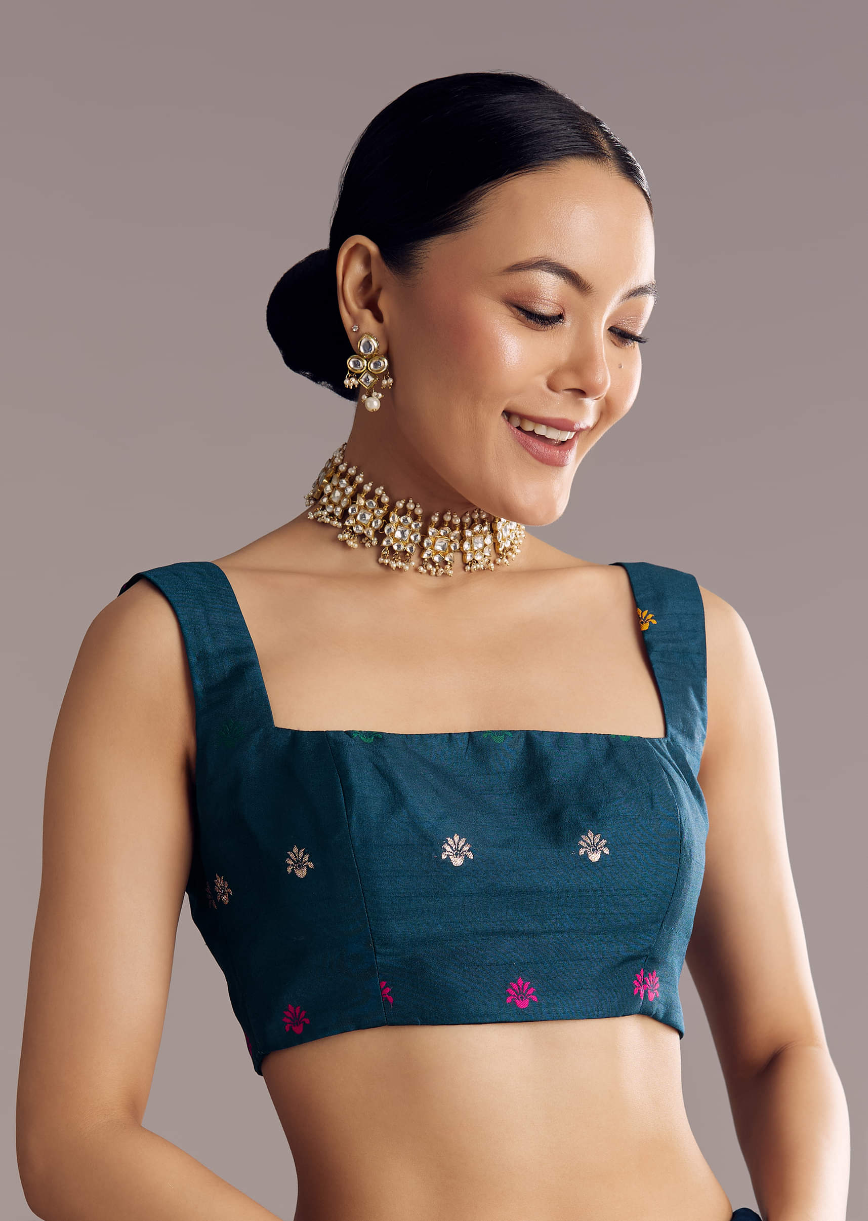 peacock-blue-dola-silk-saree-with-floral-jaal-weave-sg311914-7_73e82670-312d-4c60-a2c5-d6abaca38f64.jpg