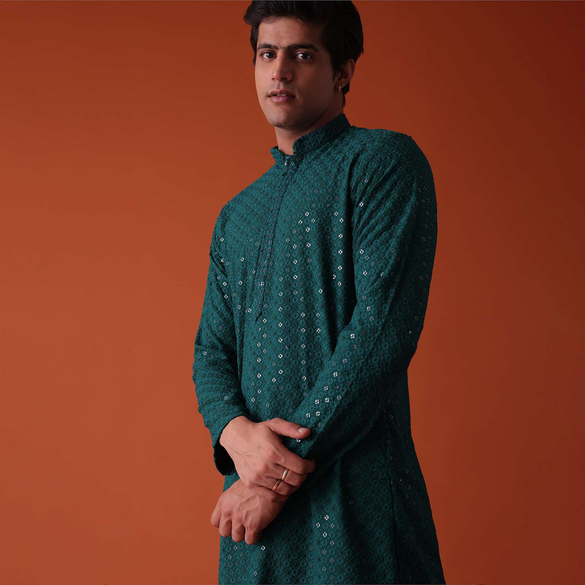 peacock_green_chikankari_kurta_set_in_rayon-sg133009_3_c6308c11-a37a-4ae5-be8f-8dea27dae7e8.jpg