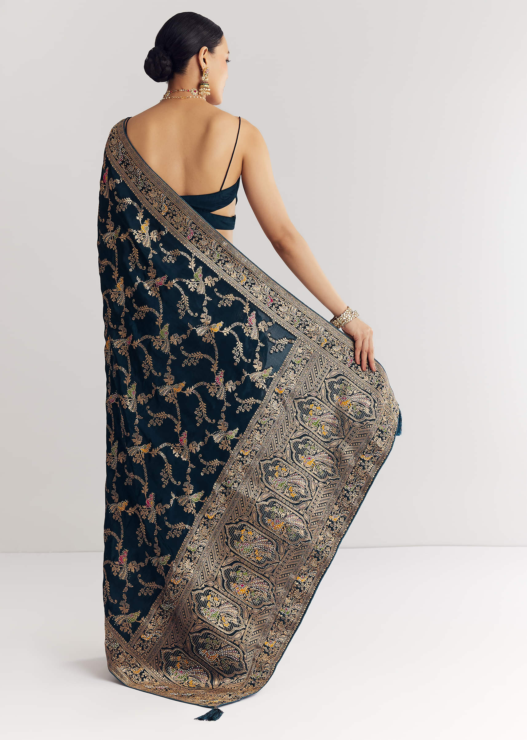 peacok-blue-saree-with-jaal-work-and-embellished-stones-all-over-sg311949-6_269e7bd4-7251-4ea4-ac3e-6e3fe4689355.jpg