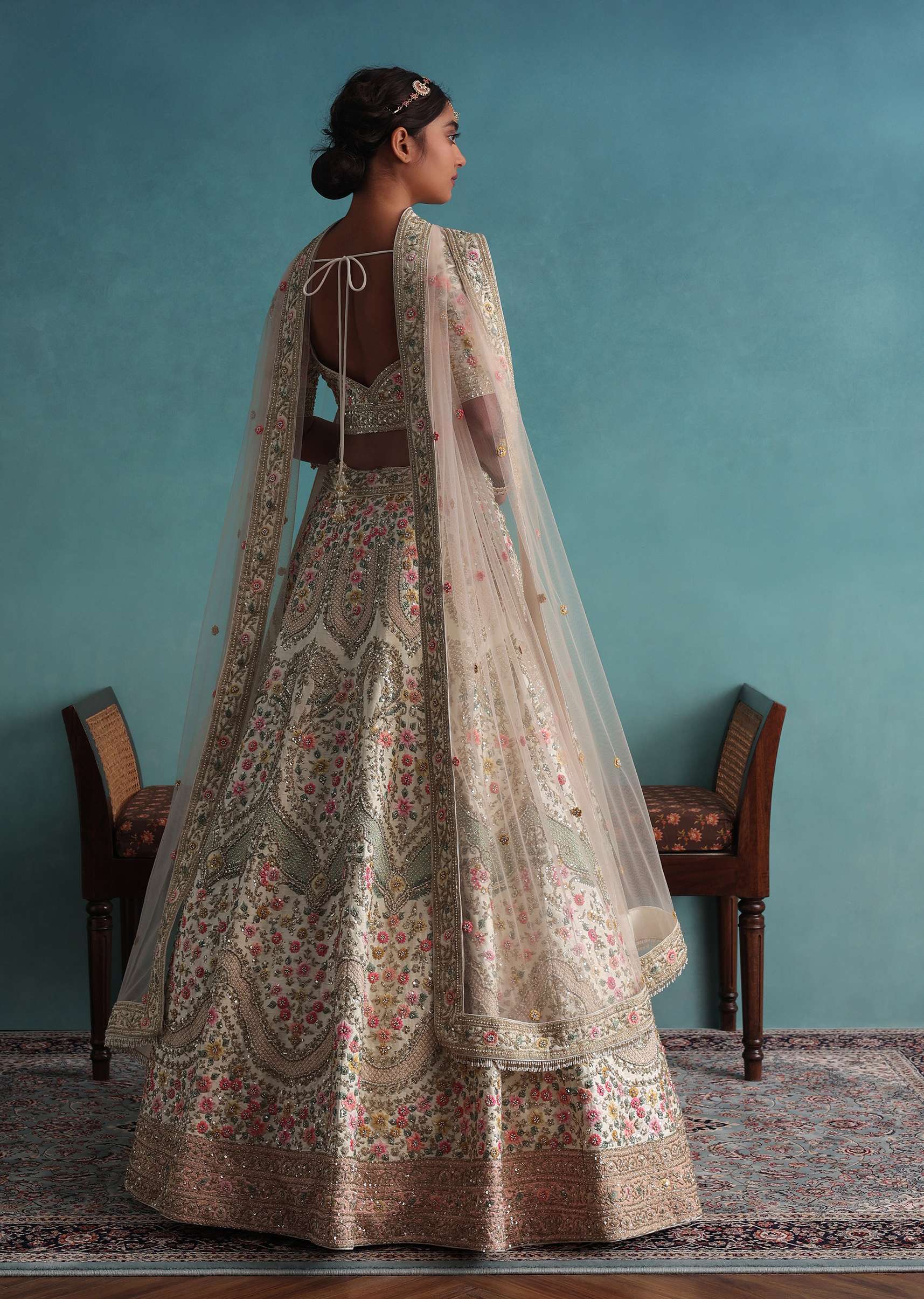 pearl_white_embroidered_12_kali_bridal_lehenga-sg100348_9_276183ad-566e-4d15-a8ae-b9026bd57841.jpg