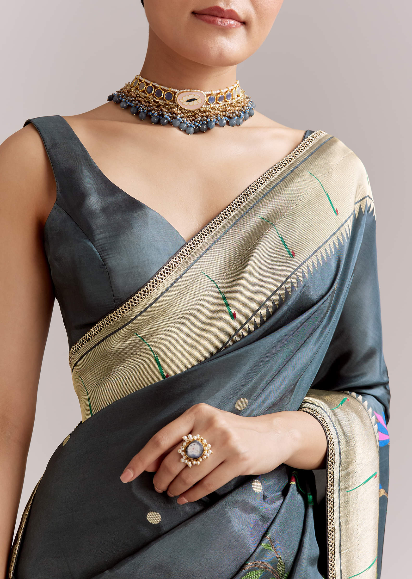 pencil-grey-dola-silk-woven-muniya-paithani-saree-with-zari-border-sg352310-2.jpg