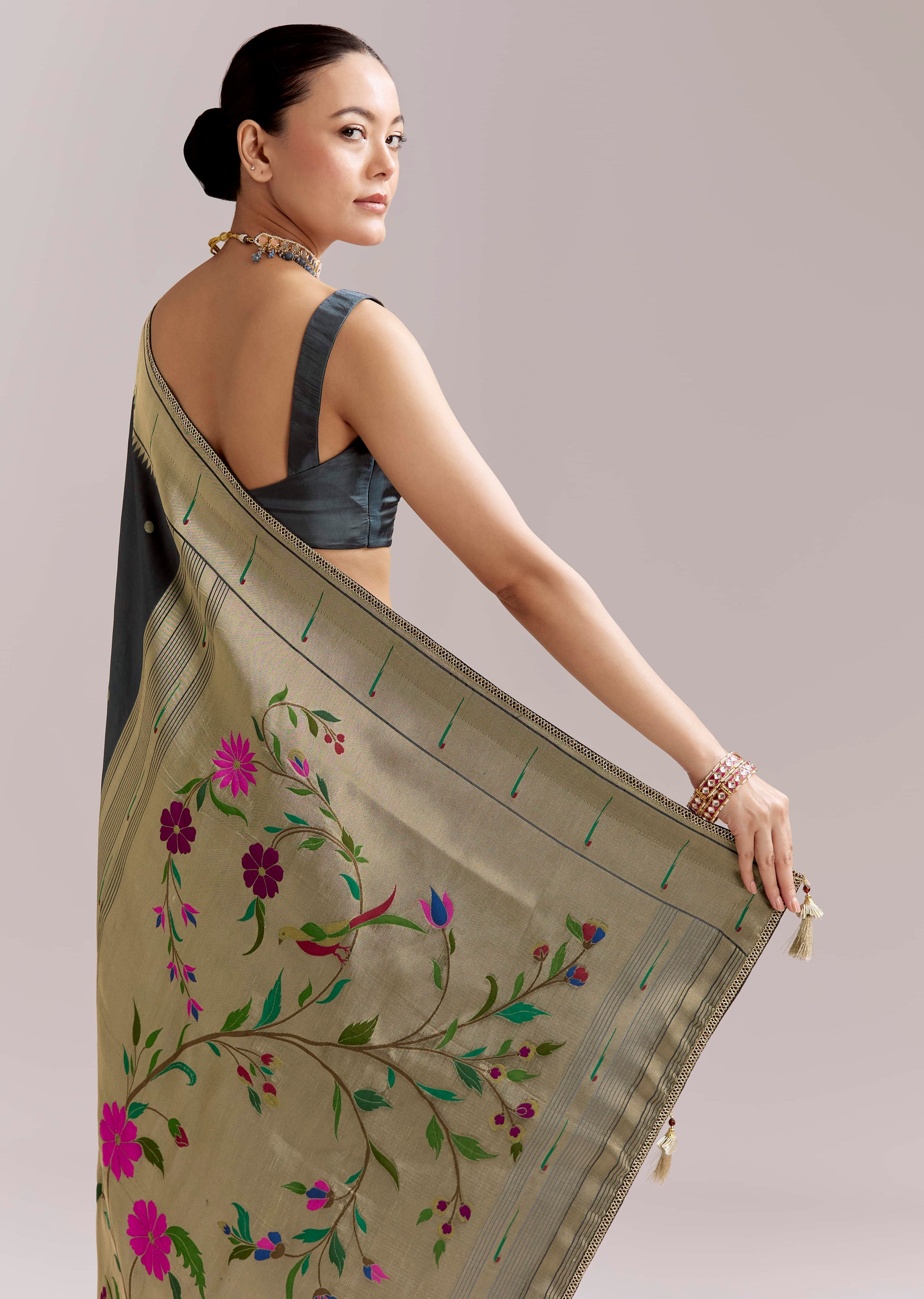 pencil-grey-dola-silk-woven-muniya-paithani-saree-with-zari-border-sg352310-6.jpg