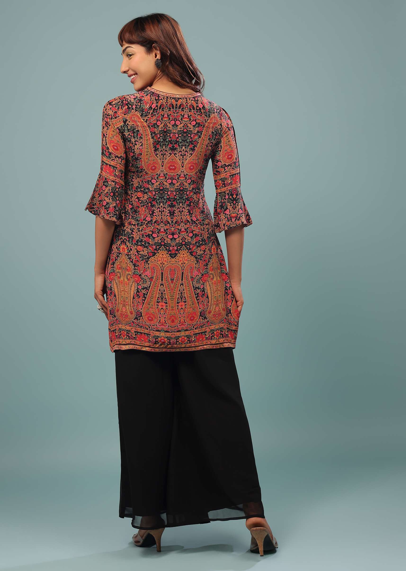 phantom_black_printed_palazzo_suit_in_georgette-sg130699_7.jpg