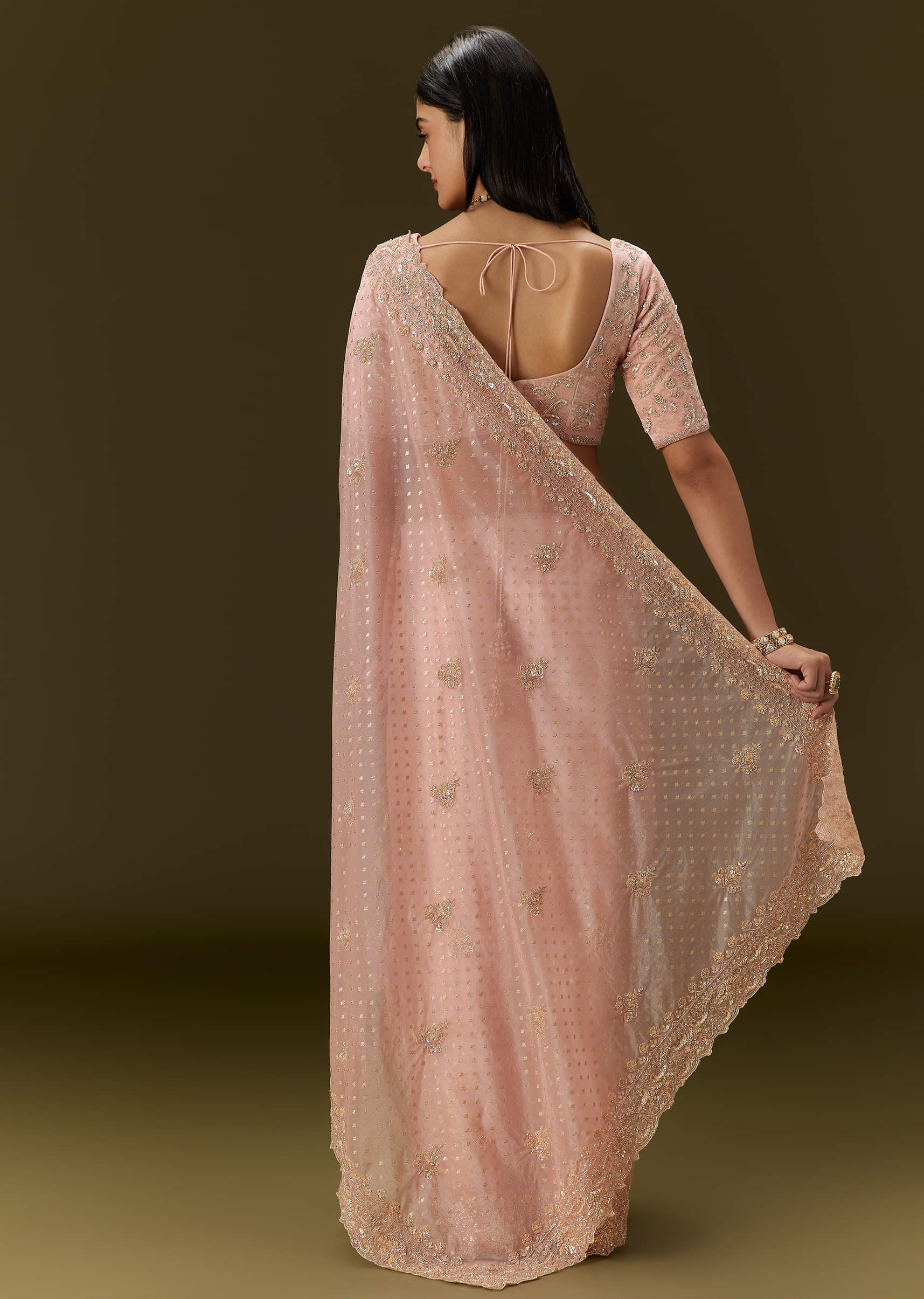 pink-banarasi-tissue-saree-with-velvet-embroidered-blouse-sg300075-6_086c0f62-5318-4abd-a208-399cf33ccfbb.jpg