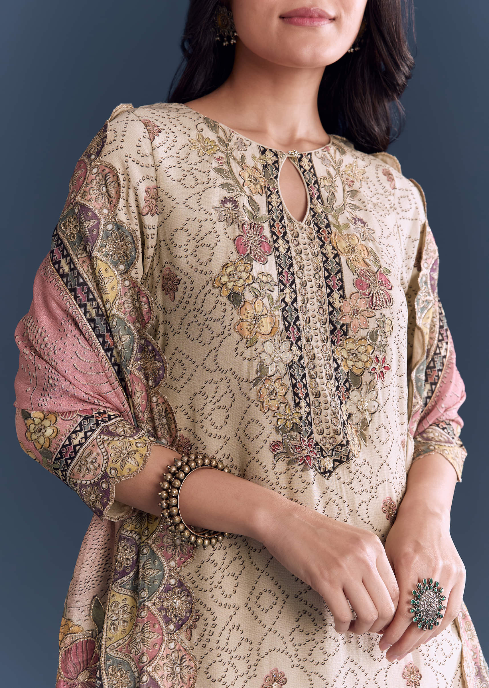 pink-beige-ombre-crepe-kurta-set-with-floral-print-sg344089-2.jpg