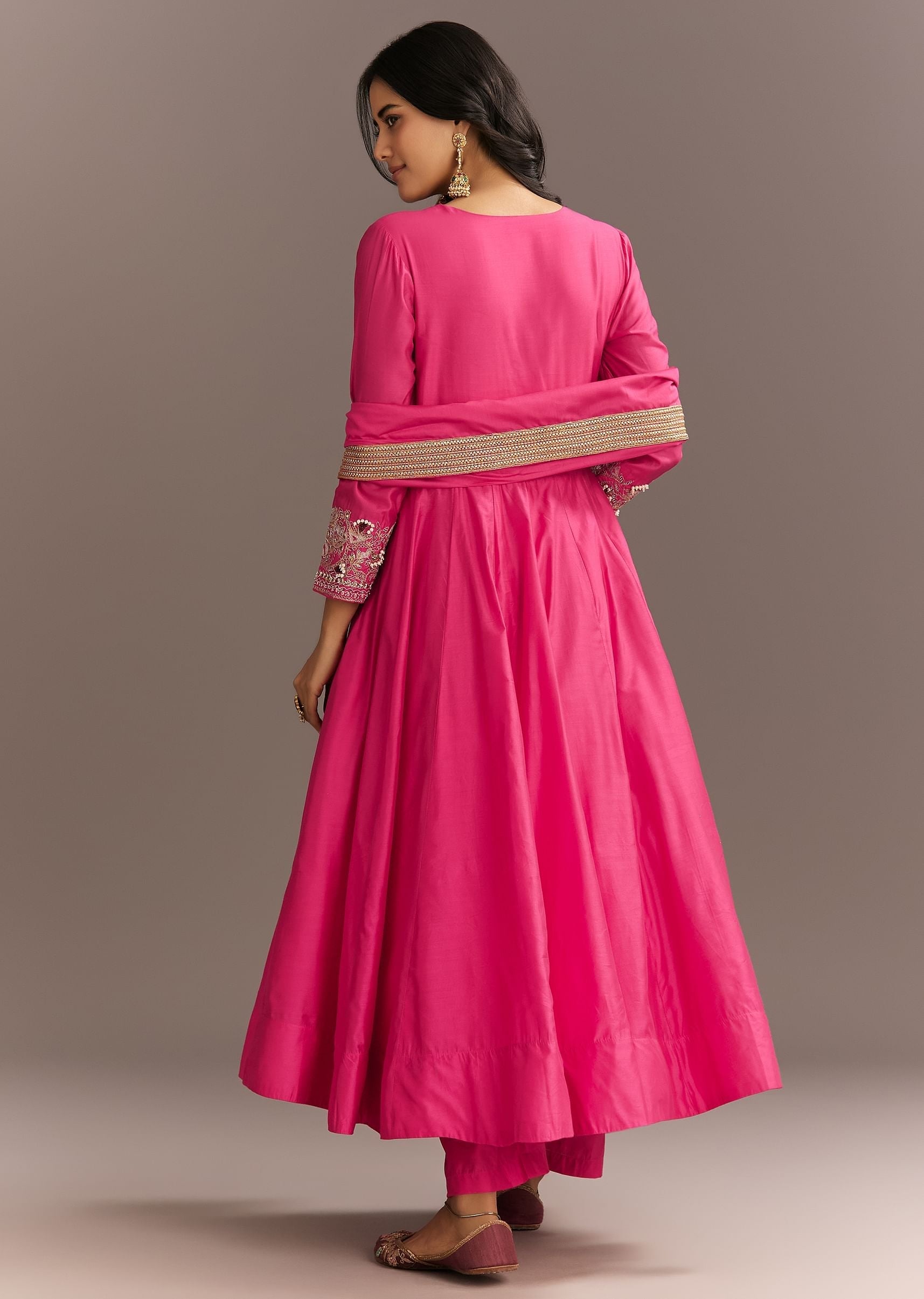 pink-chanderi-anarkali-with-gotta-moti-neckline-and-lace-dupatta-sg312697-5_43981c33-e6c6-4d5d-8ab5-5f5939aefd18.jpg