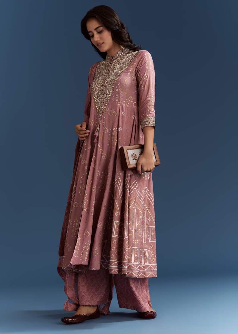 pink-chanderi-printed-anarkali-with-thread-work-sg329267-3_82731f3d-d44b-4b7a-a2b0-ef65a9083565.jpg