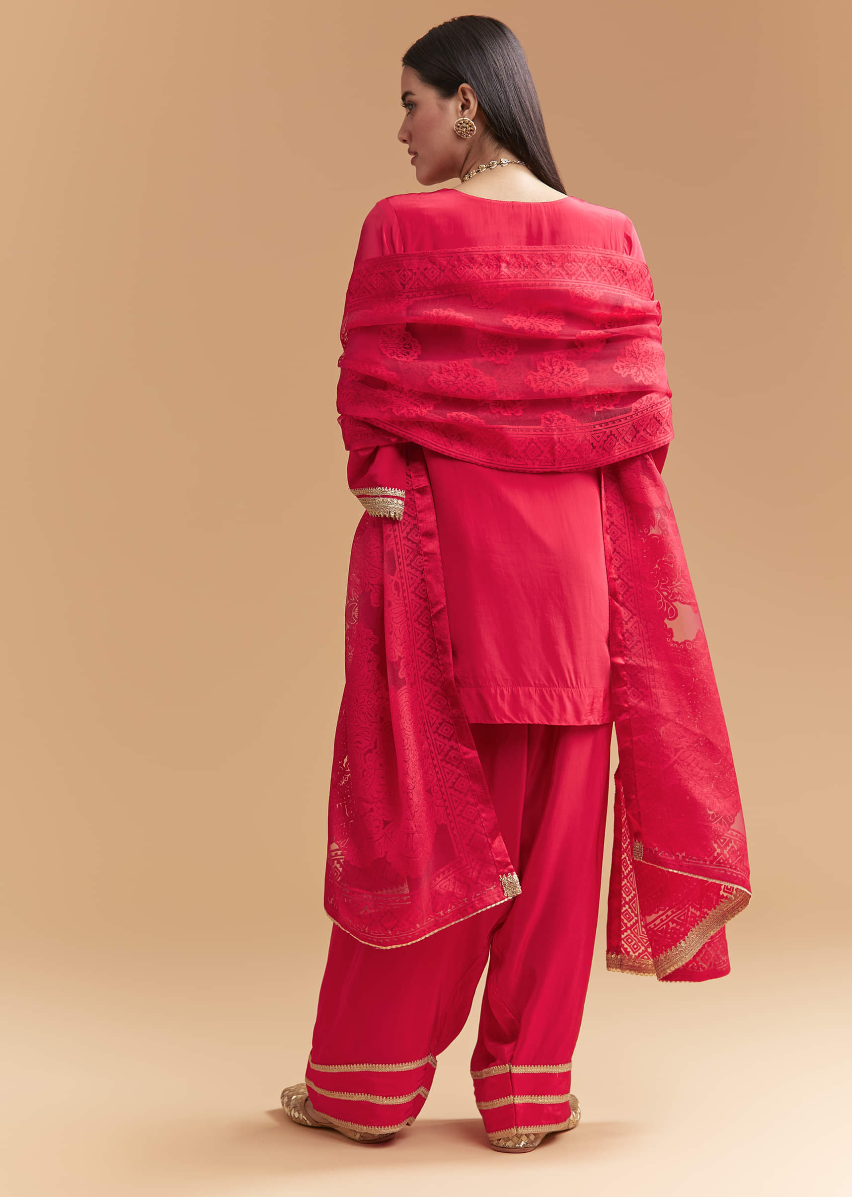 pink-crepe-kurta-set-with-heavy-zardosi-work-sg344741-5.jpg