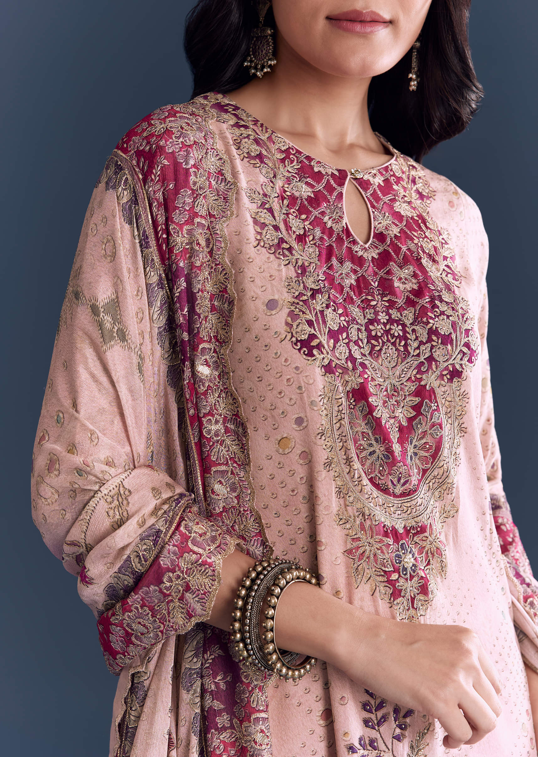 pink-crepe-kurta-set-with-indie-print-and-zari-work-sg344080-2.jpg