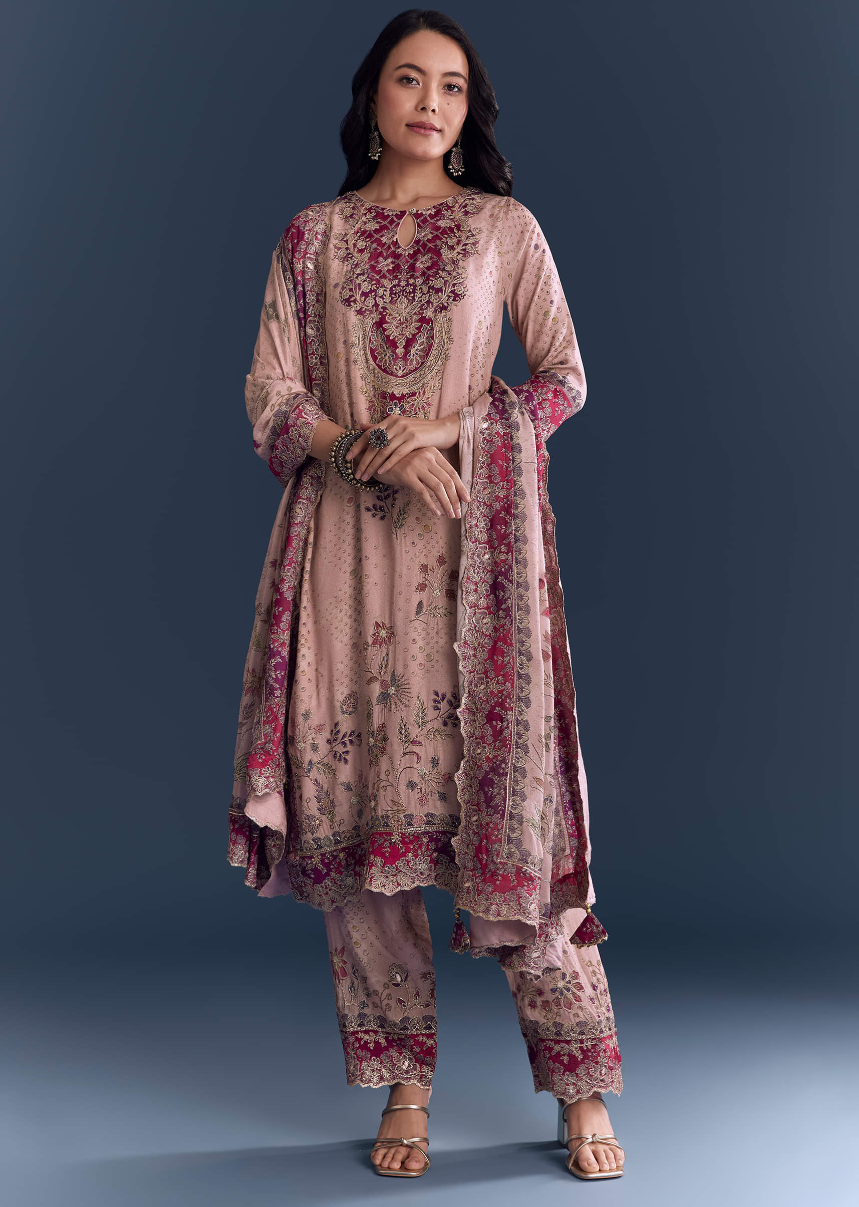 pink-crepe-kurta-set-with-indie-print-and-zari-work-sg344080-3.jpg