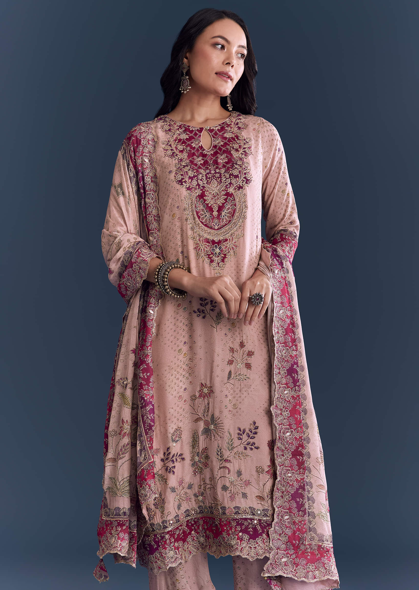 pink-crepe-kurta-set-with-indie-print-and-zari-work-sg344080-4.jpg