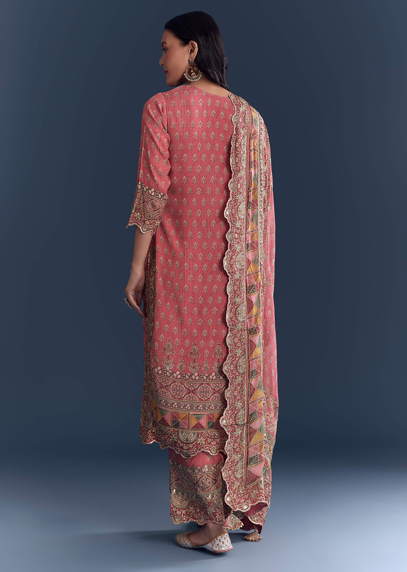 pink-crepe-kurta-set-with-indie-print-and-zari-work-sg344087-5.jpg