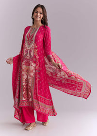 pink-crepe-kurta-set-with-paisley-and-floral-print-and-embroidery-sg348702-1.jpg