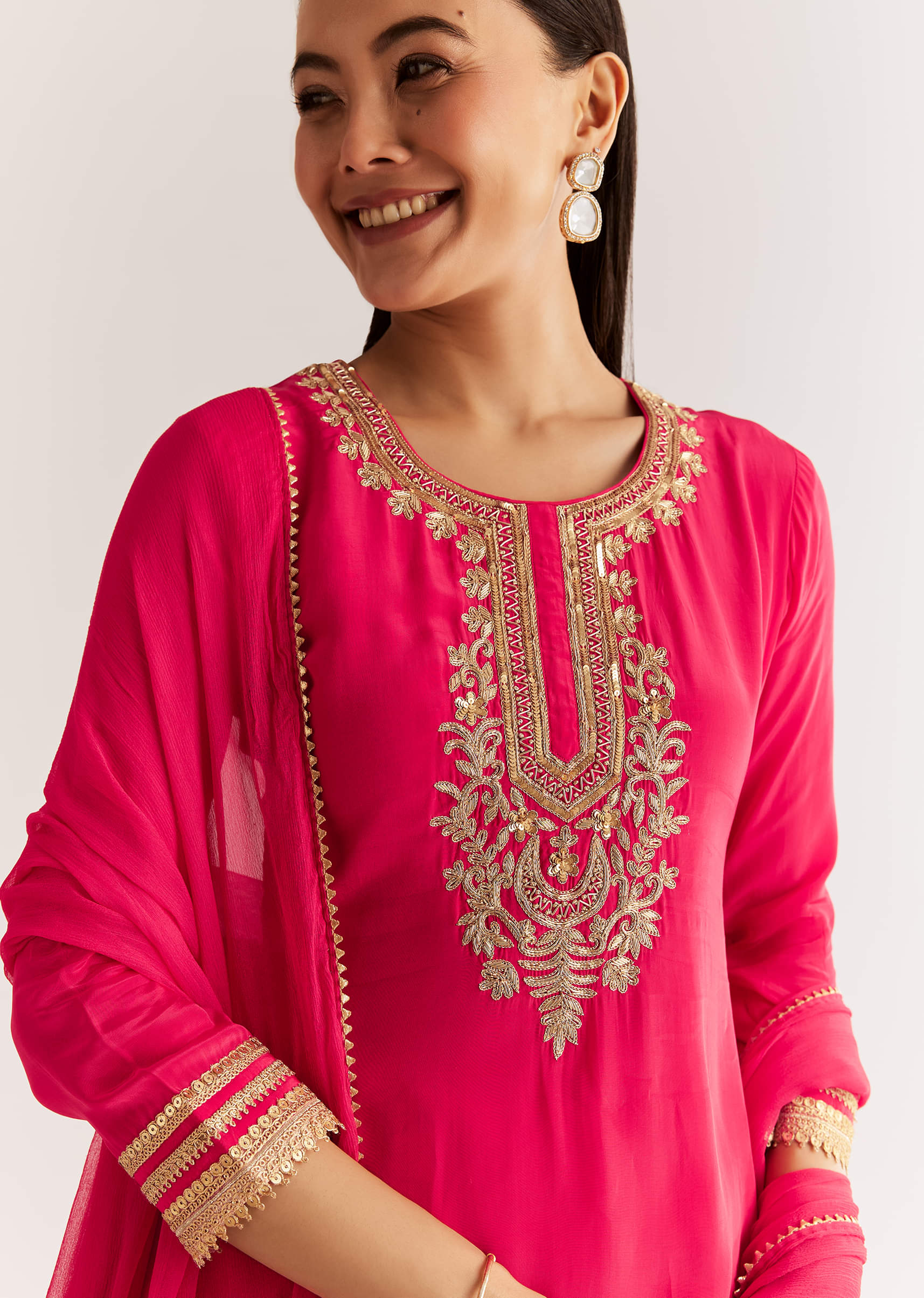 pink-crepe-kurta-set-with-zardosi-and-sequins-dupatta-sg320321-1_87a4b4a5-d1fe-4b5f-b2cd-b1bf28bc2e2d.jpg