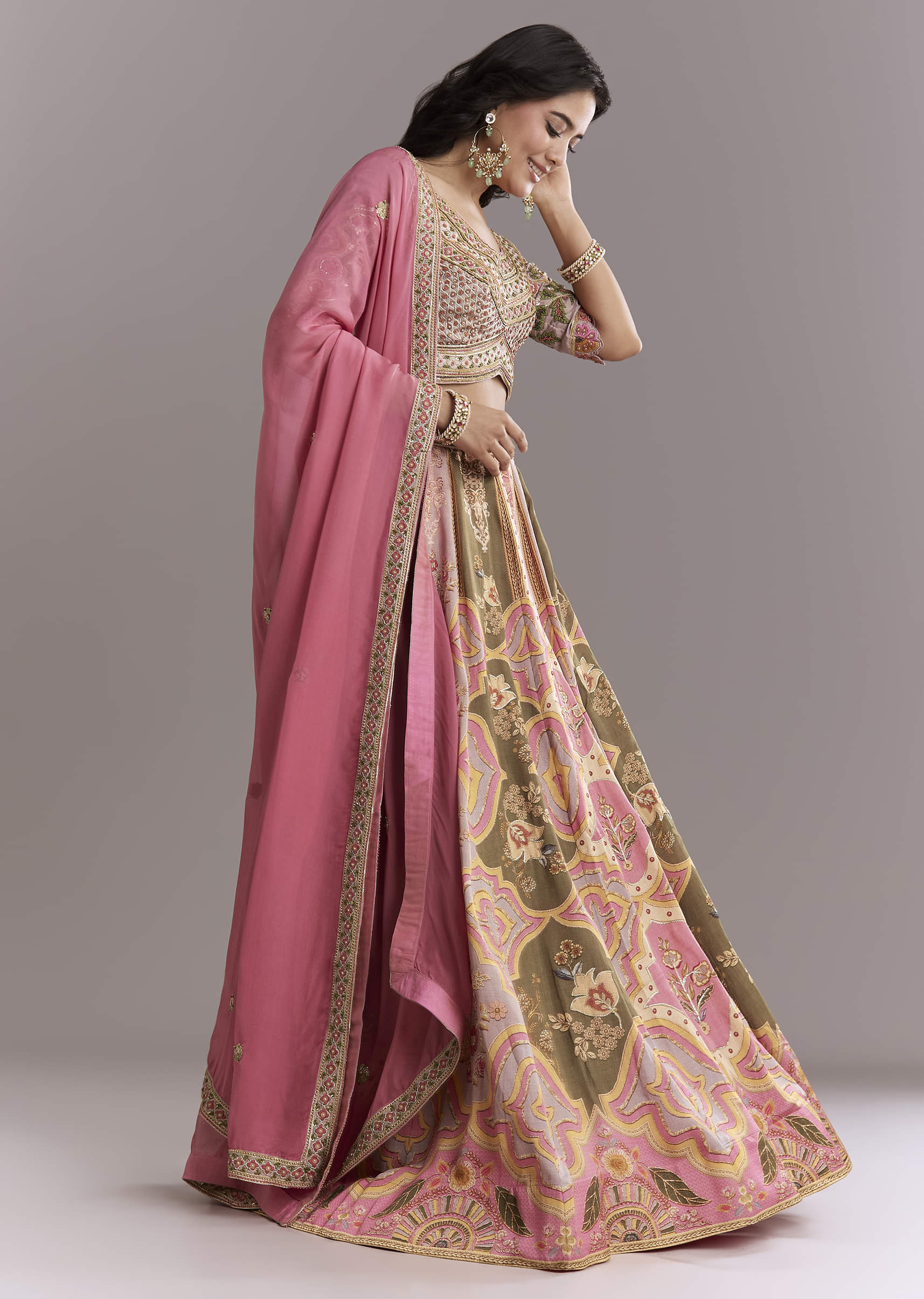 pink-crepe-printed-bridesmaid-lehenga-with-gotta-work-sg354660-4.jpg
