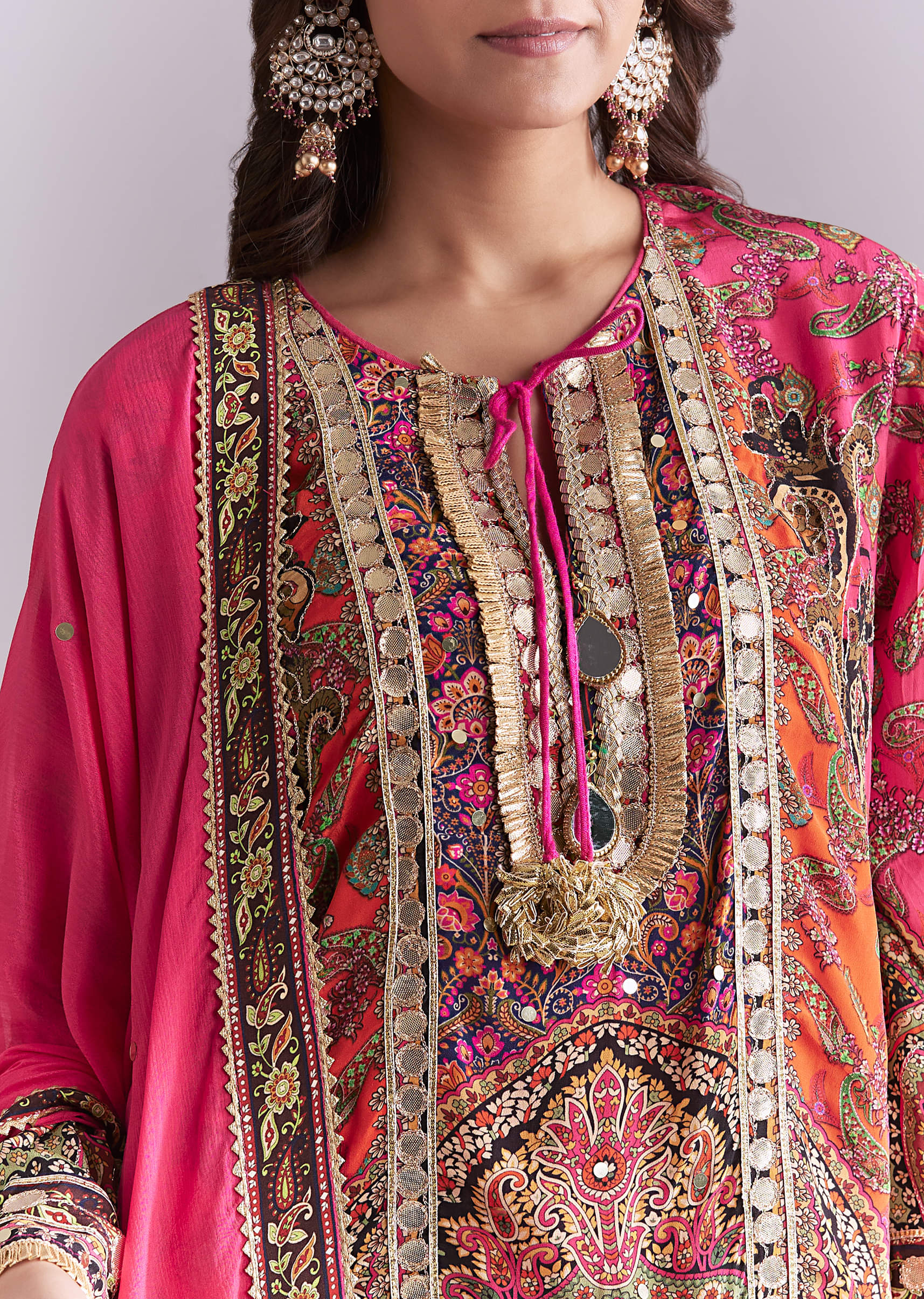 pink-crepe-printed-sharara-suit-with-gota-detail-and-potli-sg313876-5.jpg