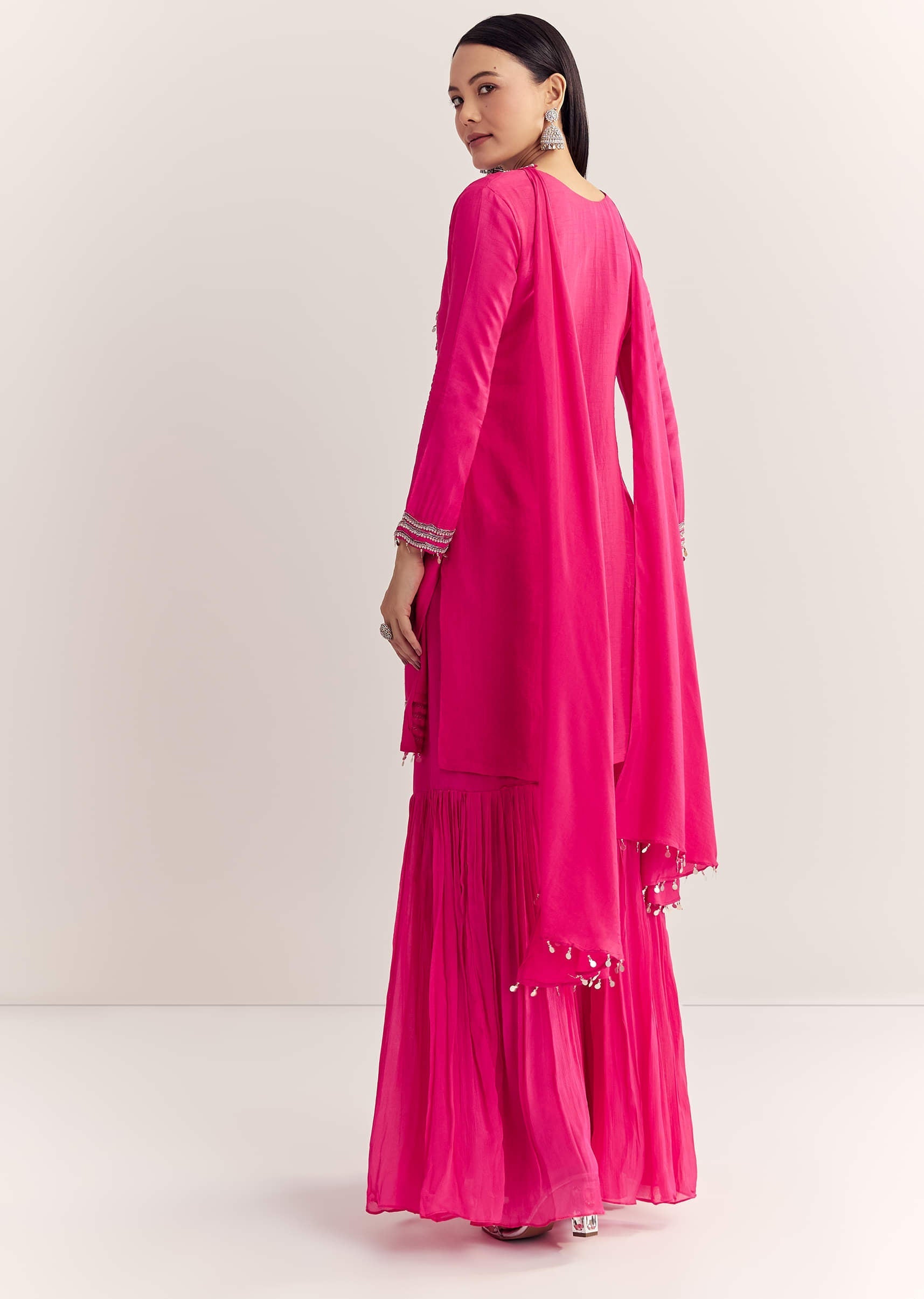 pink-dola-silk-kurta-set-with-zardosi-and-choker-dupatta-sg324672-5_8186cc29-1412-4f93-a8b0-f5f1d6ef2ed0.jpg