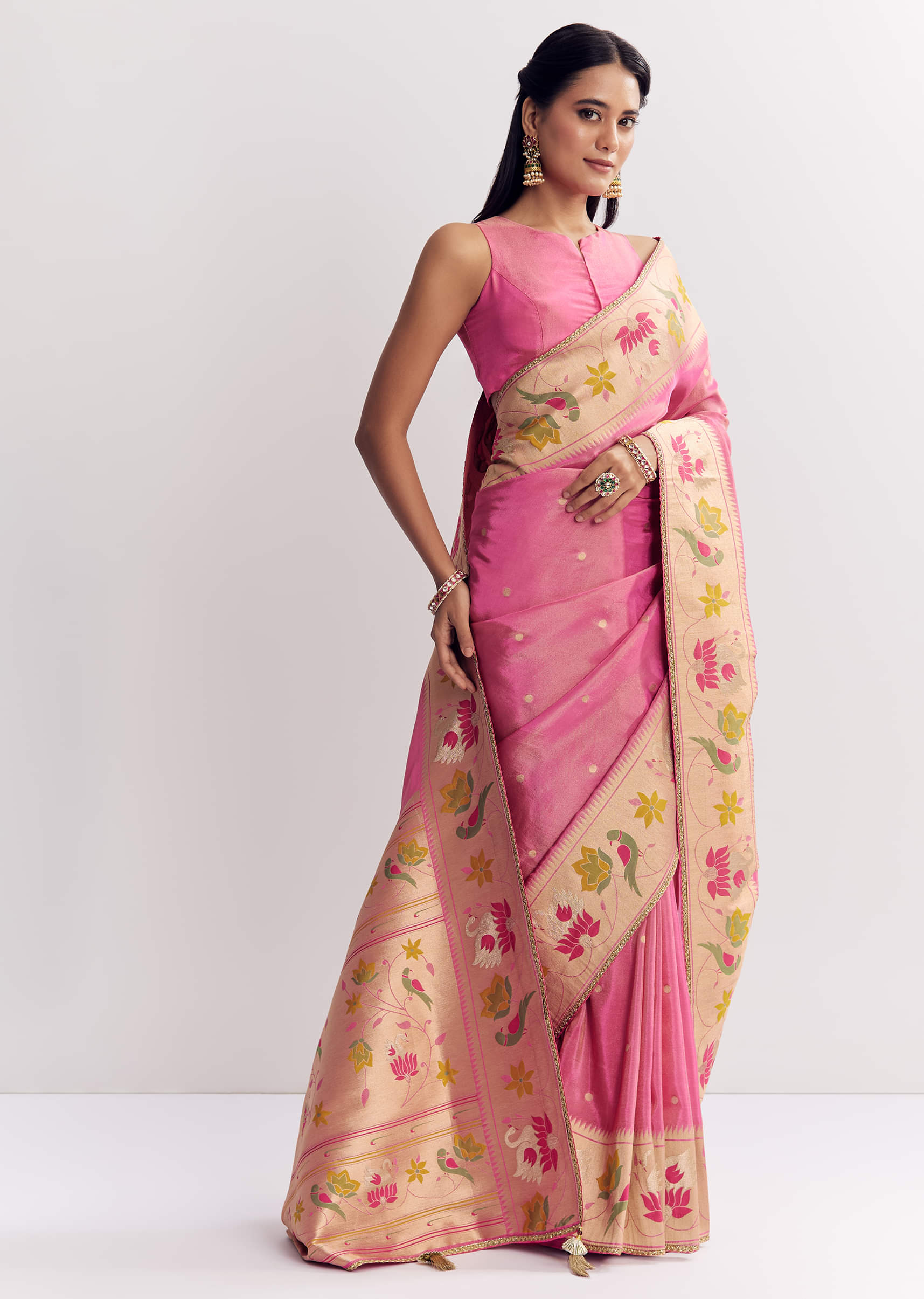 pink-dola-silk-paithani-saree-with-dollar-butti-and-multicolor-motif-sg291236-5_37488b86-e9d7-4429-ad01-4b6824843cf0.jpg