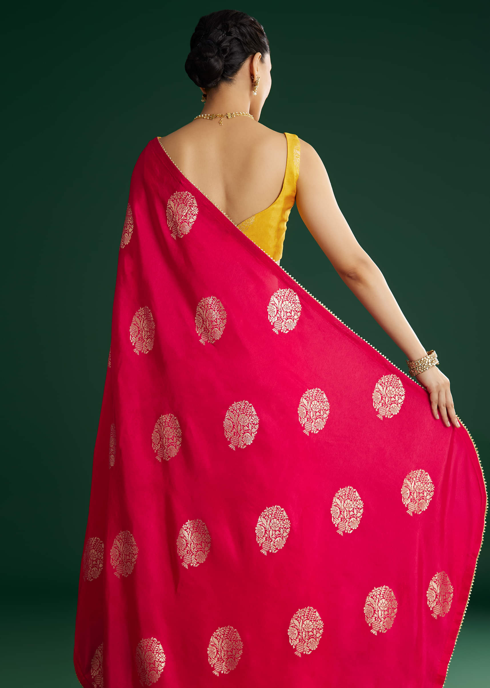 pink-dola-silk-saree-with-gotapatti-and-brocade-border-sg311891-6_aab0ba9d-c103-42fe-b3cc-d49ce5892fc5.jpg