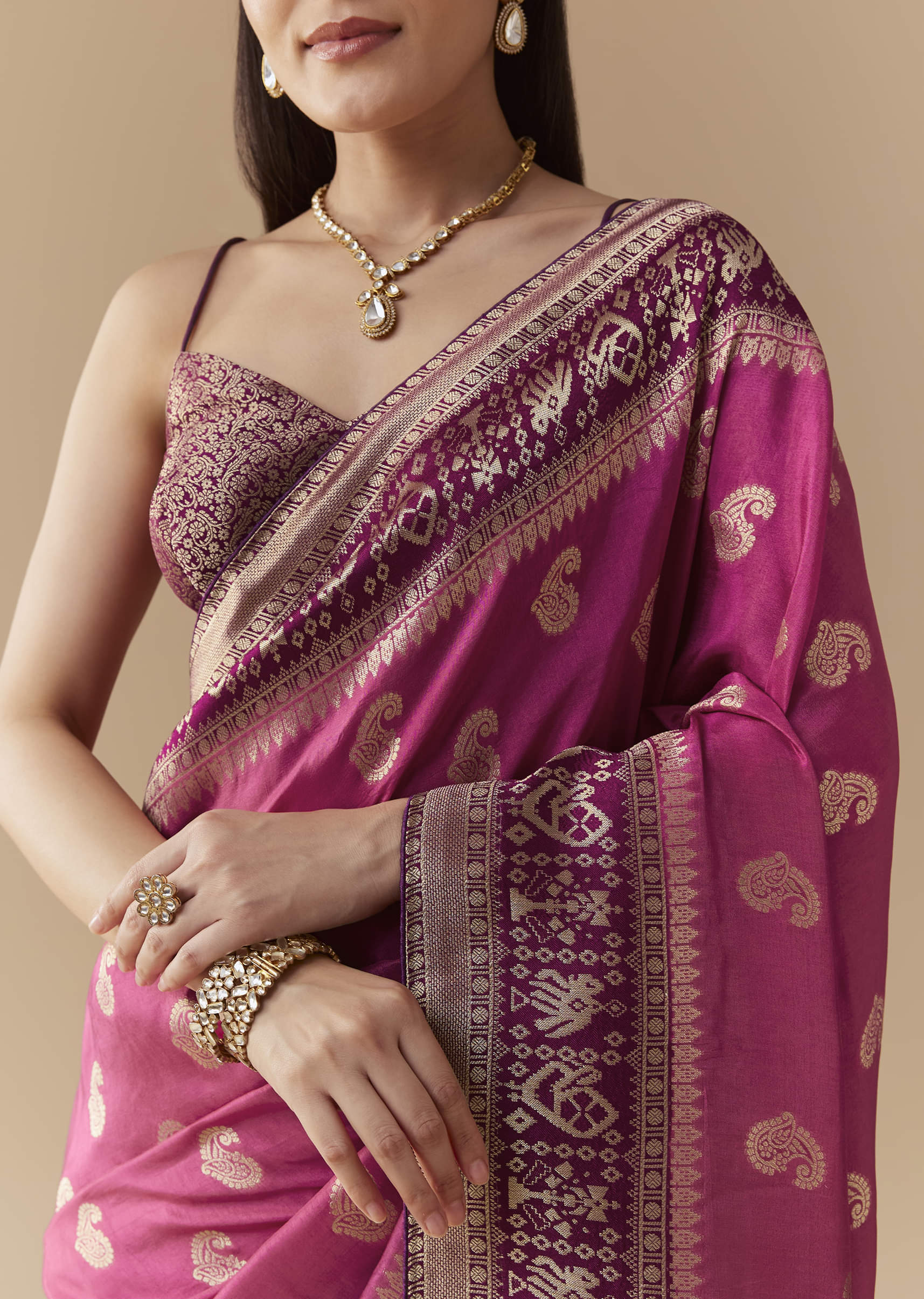 pink-dola-silk-saree-with-woven-geometric-motif-and-blouse-fabric-sg350477-2.jpg