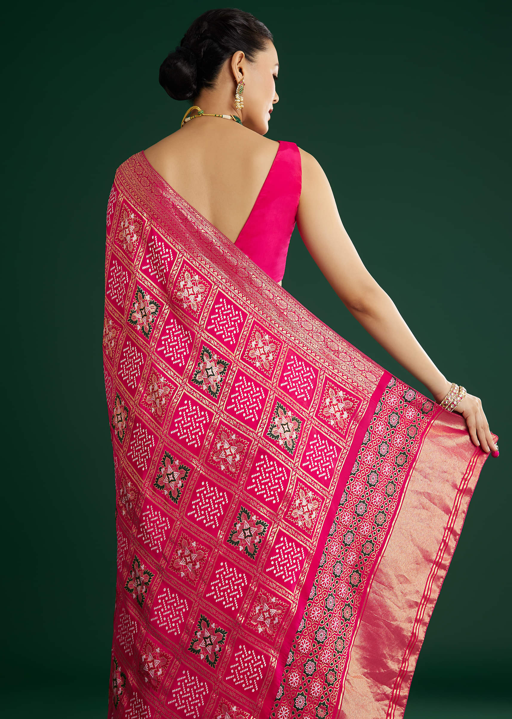 pink-dola-silk-saree-with-woven-patola-sg311943-4_3df62a29-8c6f-445b-80d8-f11ac8df783d.jpg
