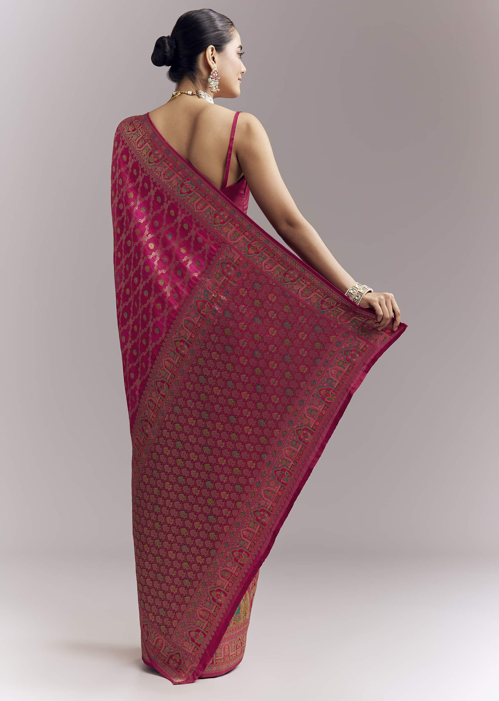 pink-dola-silk-woven-saree-with-delicate-hand-embroidery-sg350697-4.jpg