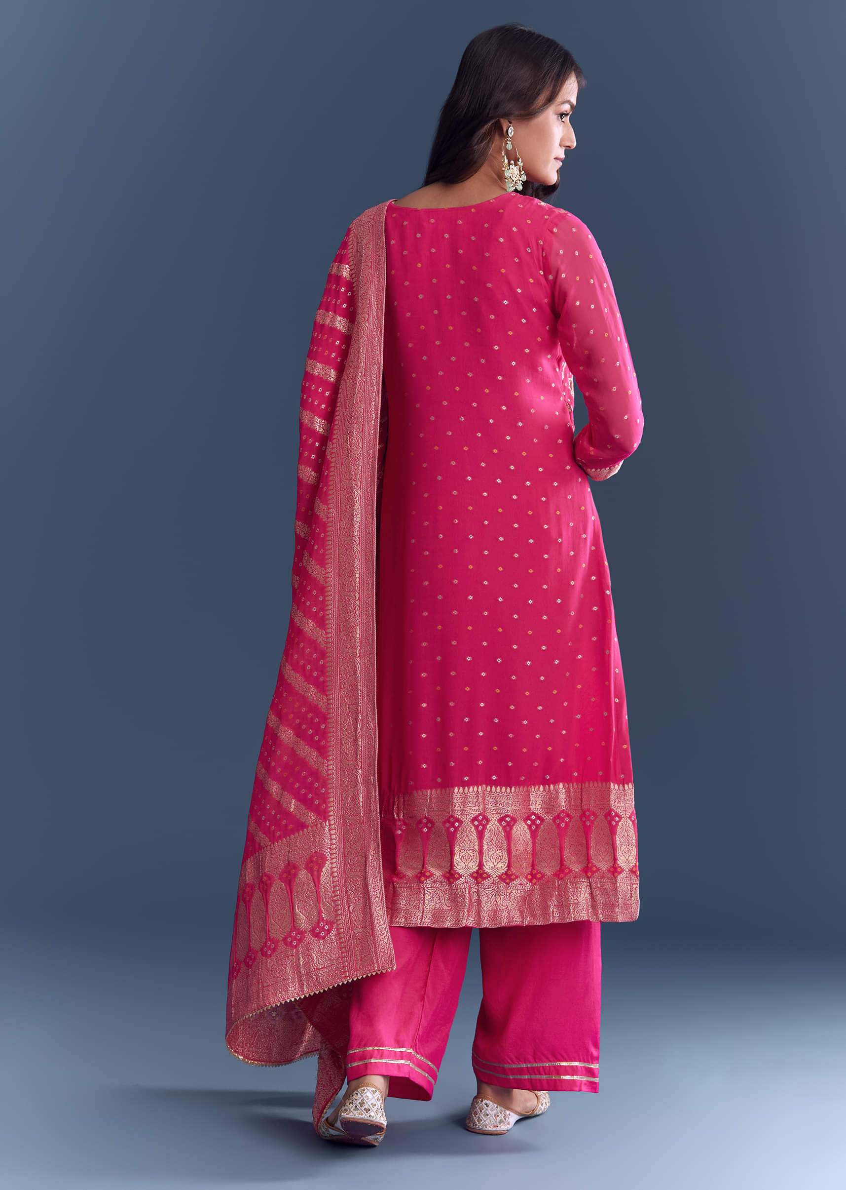 pink-georgette-kurta-set-with-bandhani-print-and-jacquard-weave-sg344171-5.jpg
