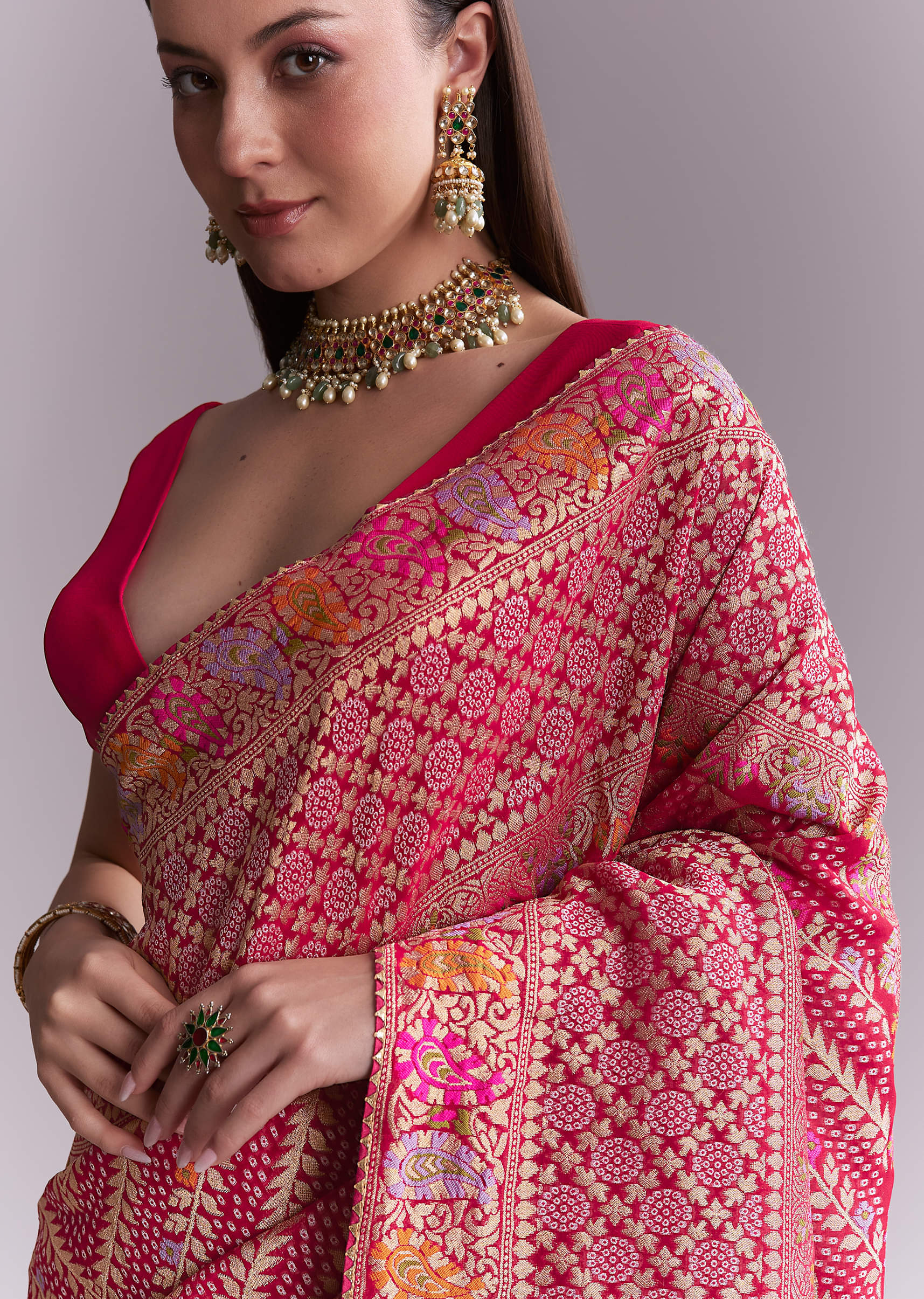 pink-georgette-woven-saree-with-heavy-zari-and-jaal-embroidery-sg351910-2.jpg