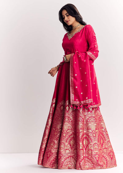 pink-jacquard-silk-anarkali-suit-with-dupatta-sg324212-2_3d5bbbda-4b01-4f30-b49c-45aebb5e3d37.jpg