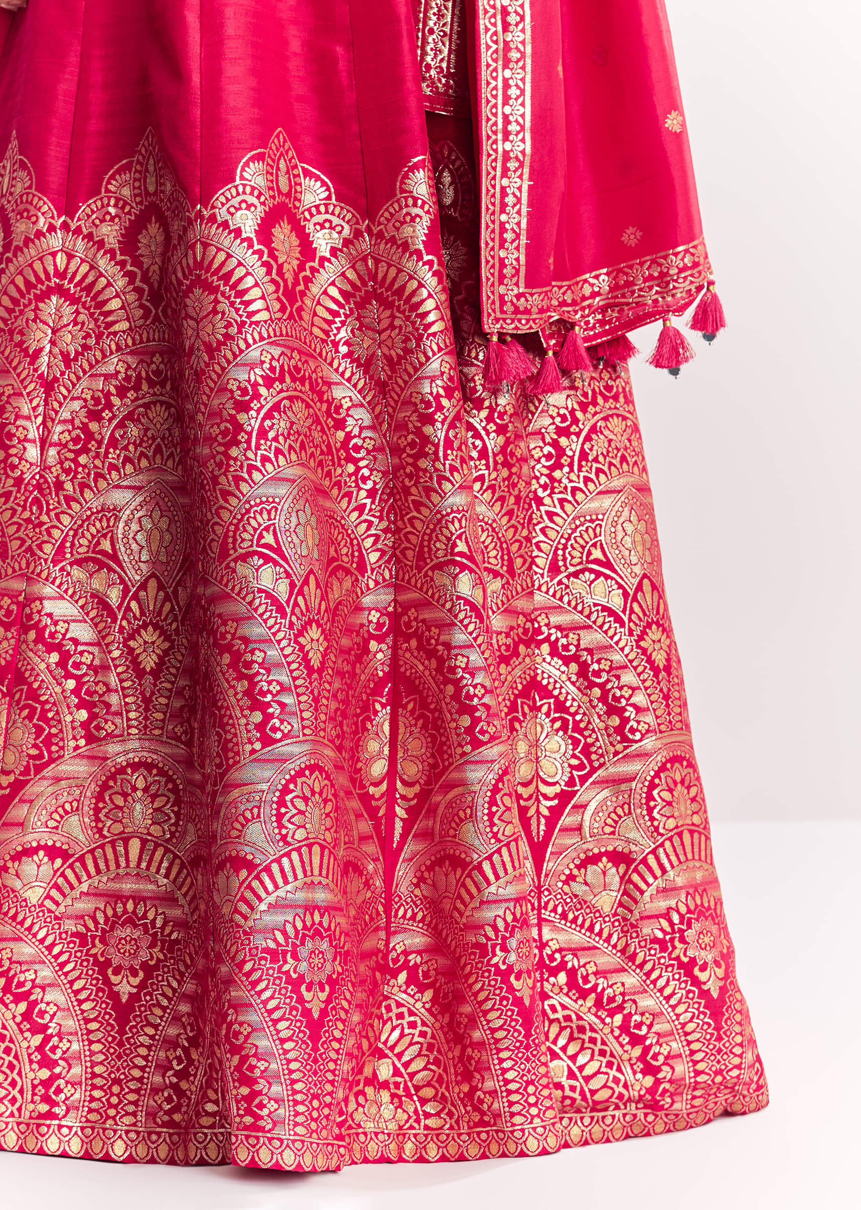 pink-jacquard-silk-anarkali-suit-with-dupatta-sg324212-5_ac3947c6-110b-499e-90e8-5184a1deb38f.jpg