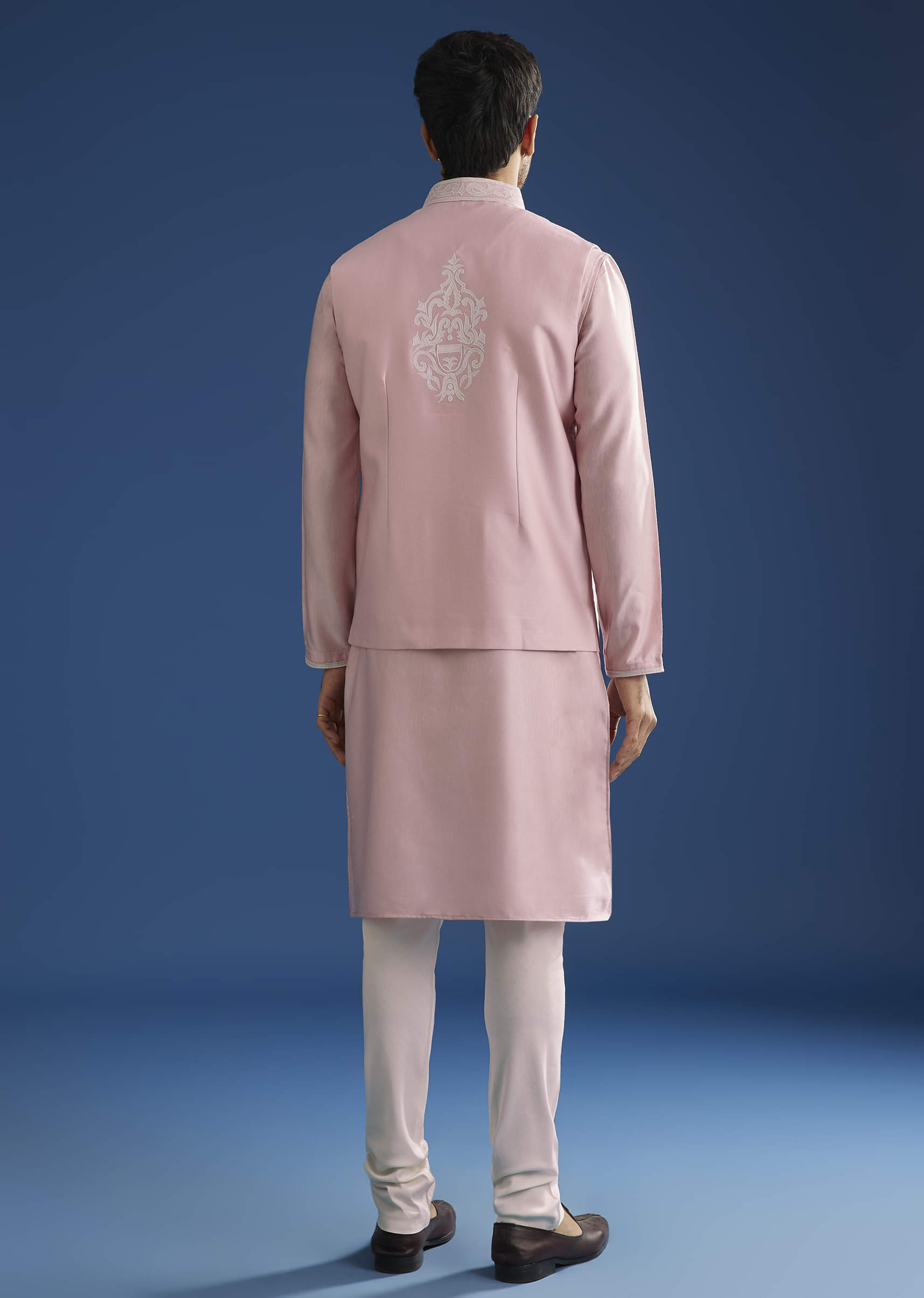 pink-kurta-jacket-set-with-gota-cutwork-sg259247-6_4_4ec2f4f5-8e14-4c56-a5eb-3321d018a36b.jpg
