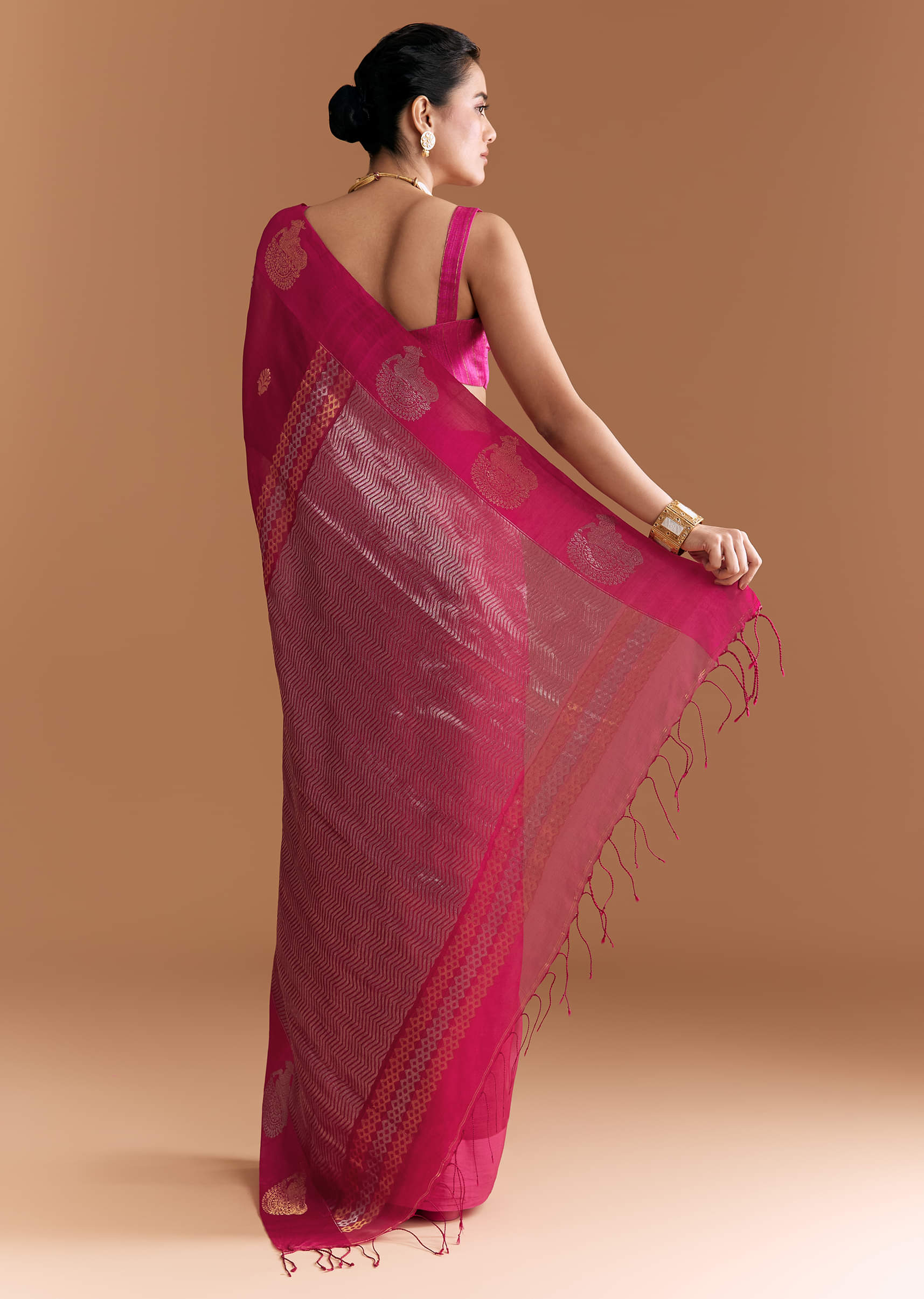 pink-linen-woven-saree-with-brocade-and-zari-work-sg346398-4.jpg