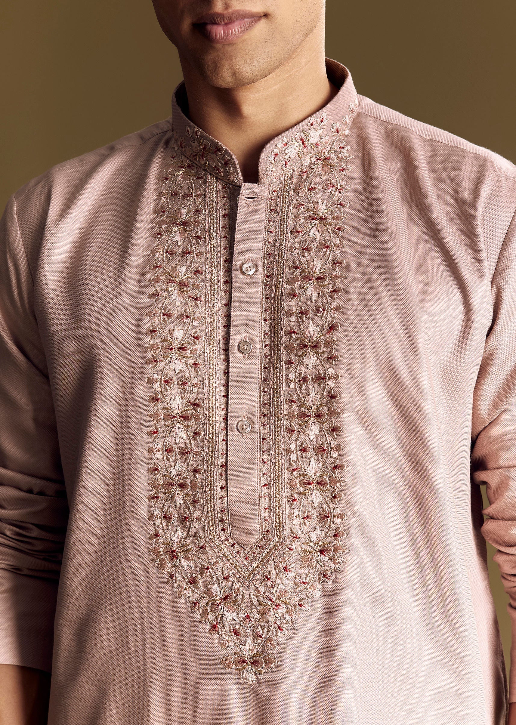 pink-modal-kurta-set-with-thread-work-sg322084-1_543fba0a-36e9-4ec7-a142-57e06532edee.jpg