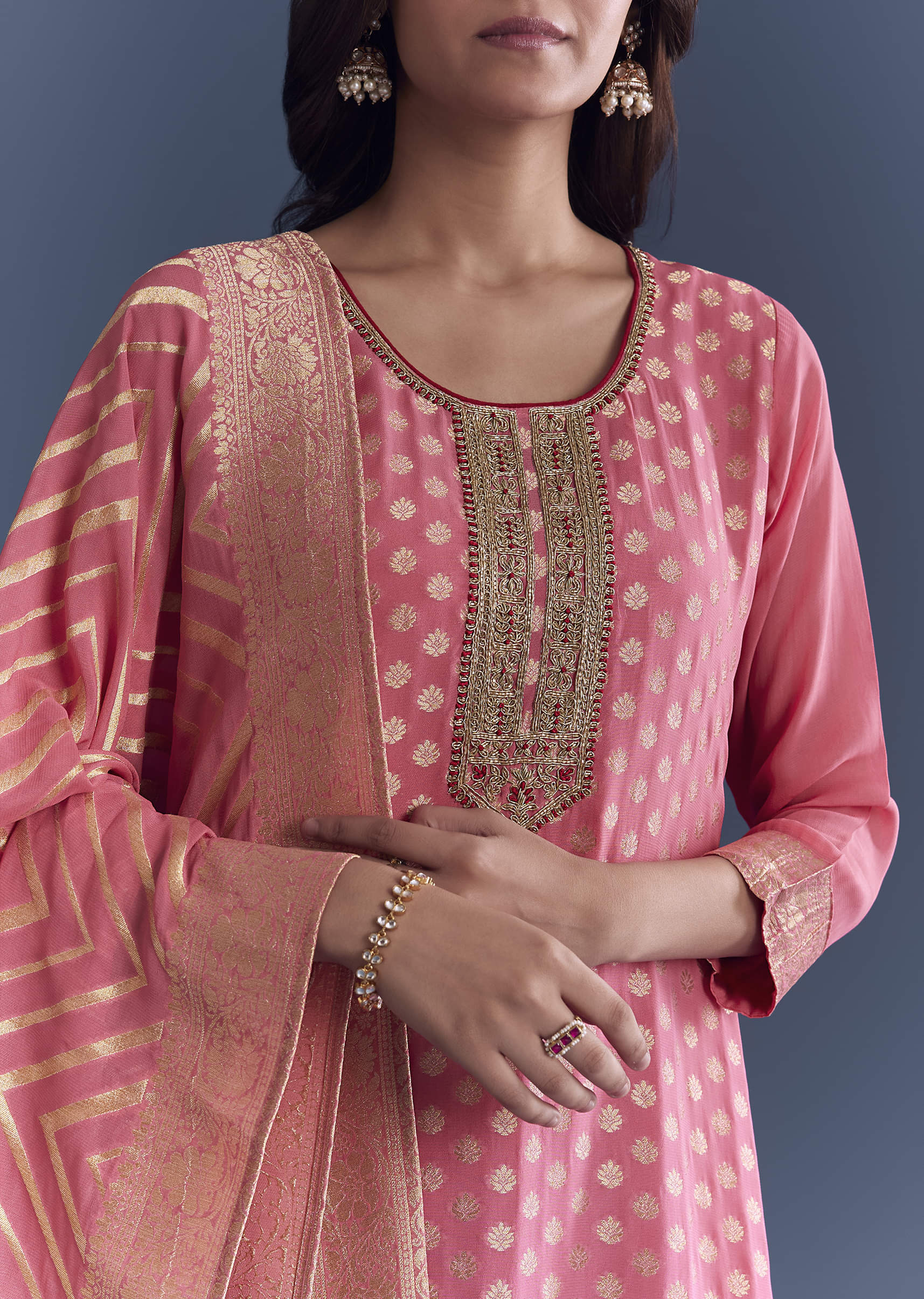 pink-ombre-georgette-kurta-set-with-banarasi-weave-sg344228-2.jpg