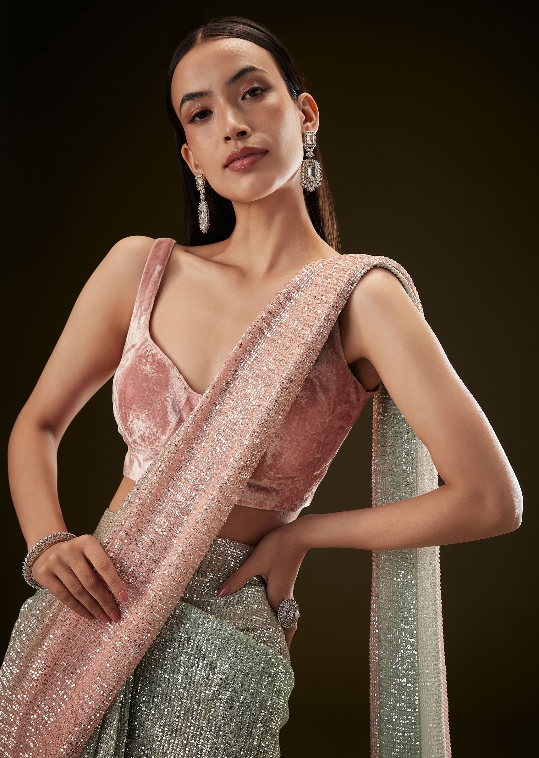 pink-ombre-sequence-ready-to-wear-saree-with-velvet-blouse-sg307030-6_68f52471-9e22-415e-9cf5-0c6b1ea2b599.jpg