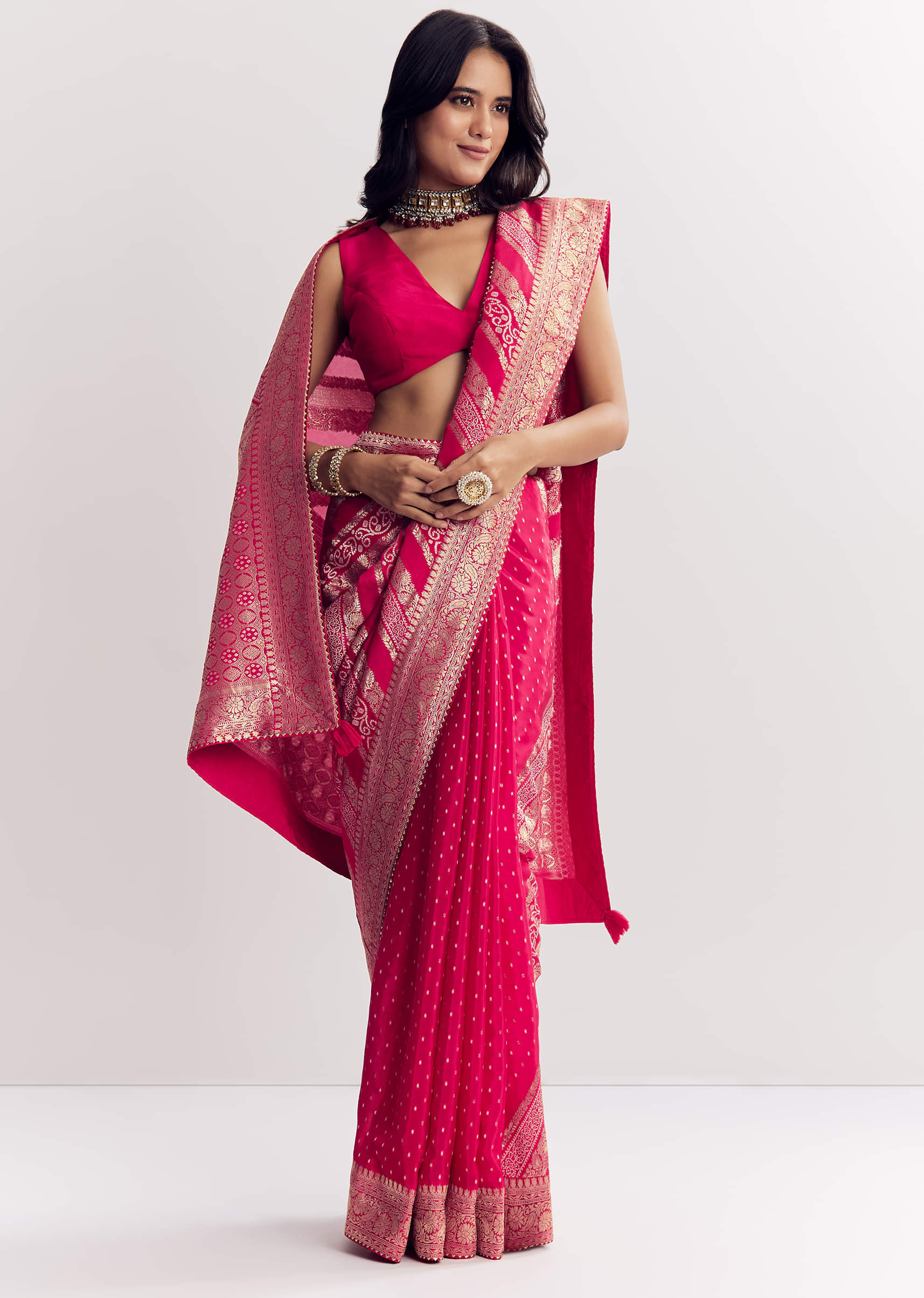 pink-satin-saree-with-zari-vine-design-sg316251-5_de966200-8539-4fe3-9123-ceadb7fde894.jpg