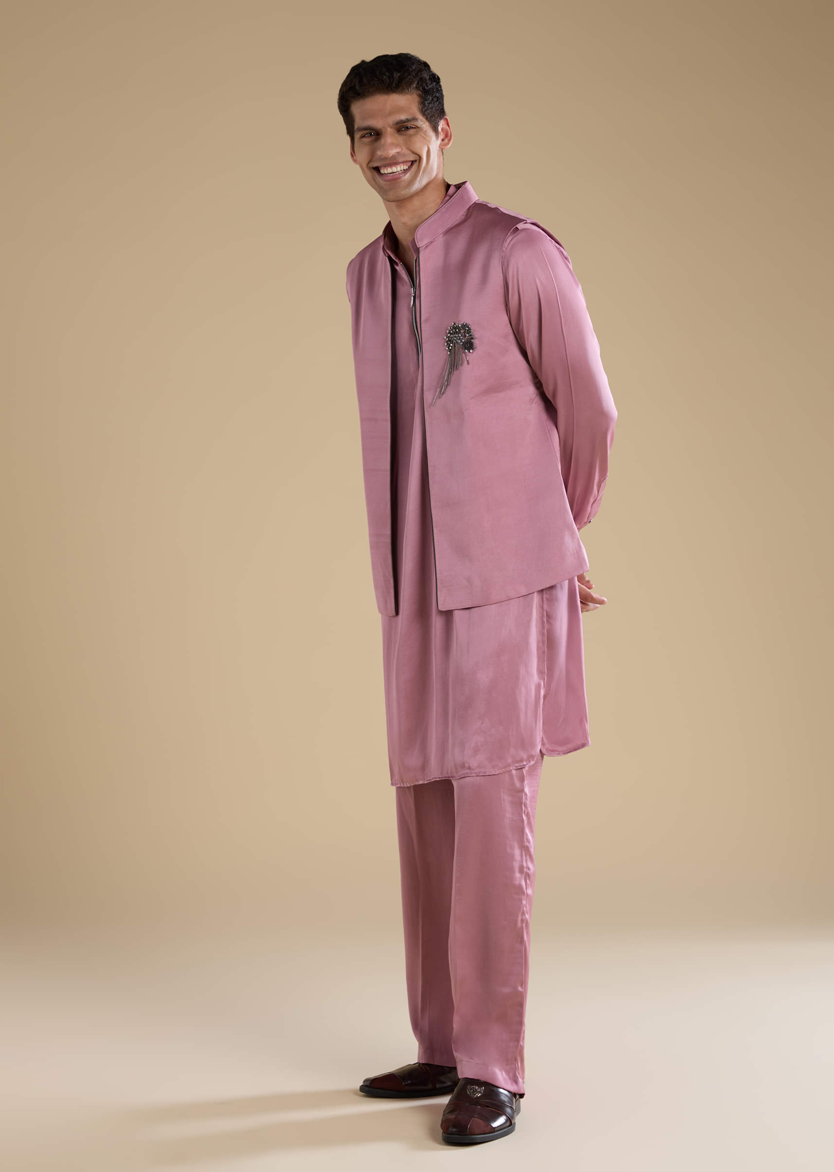 pink-satin-silk-jacket-and-kurta-set-with-metal-work-sg324056-3.jpg