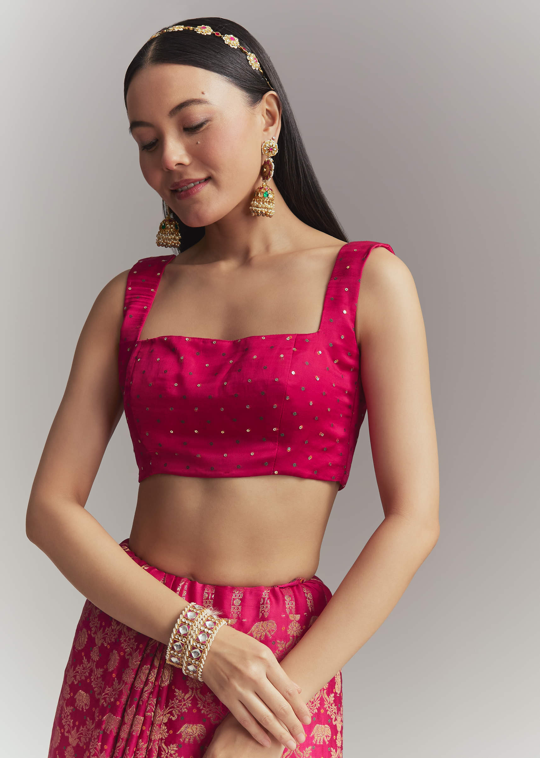 pink-silk-embroidered-saree-with-heavy-hand-embroidery-sg338655-7.jpg