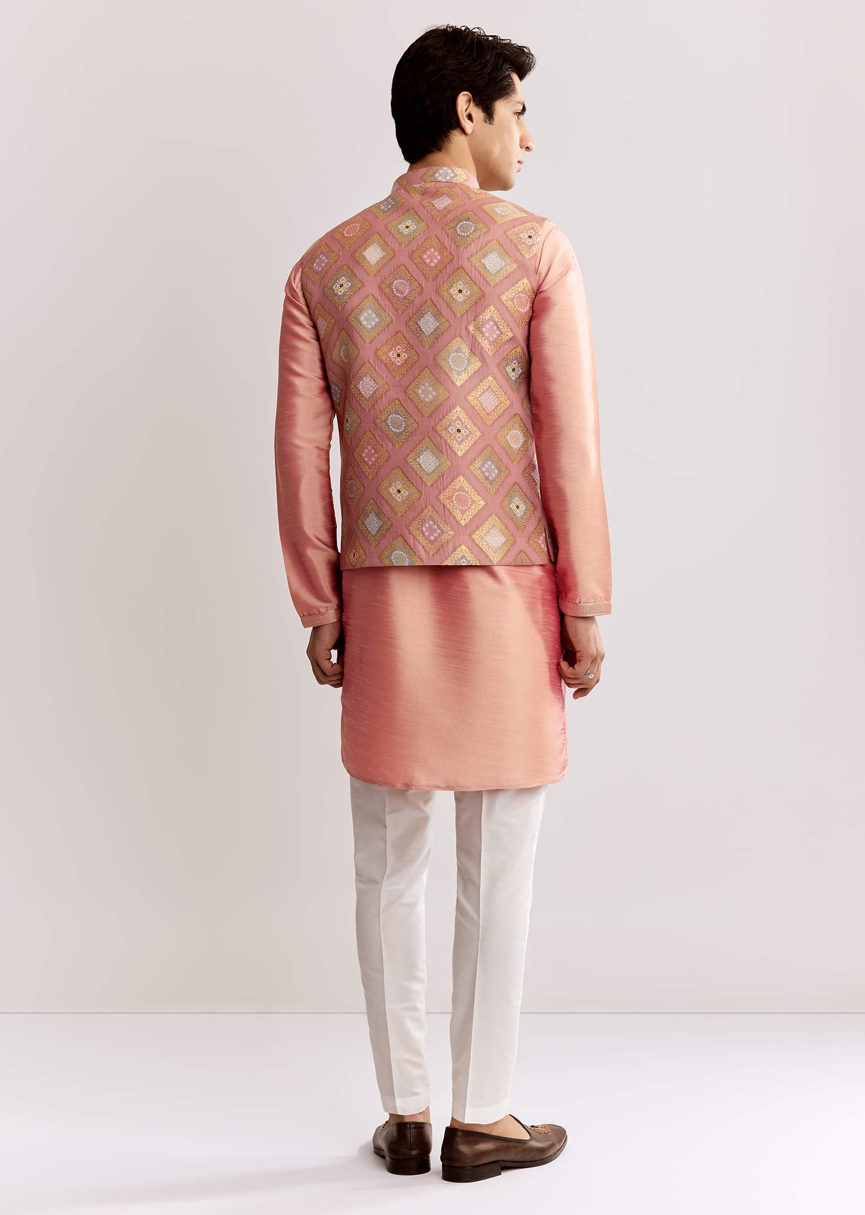 pink-silk-kurta-jacket-set-with-geometric-print-sg310441-6_73dc6b78-1dc3-41a6-952f-e397e2b10242.jpg