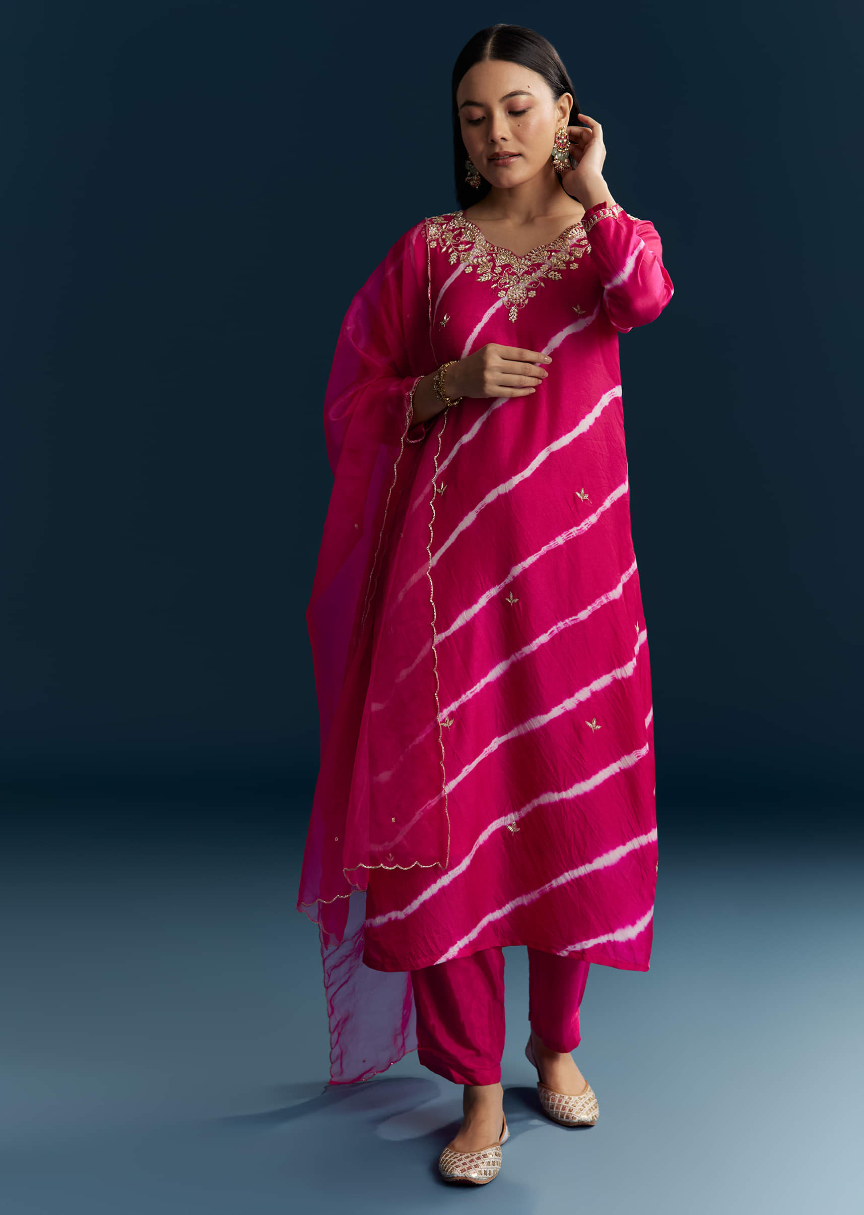 pink-silk-kurta-set-with-leheriya-print-and-embroidery-sg343122-3.jpg